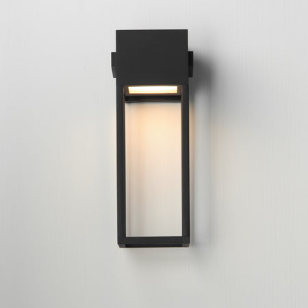 Strand VX 18" Outdoor LED Wall Sconce