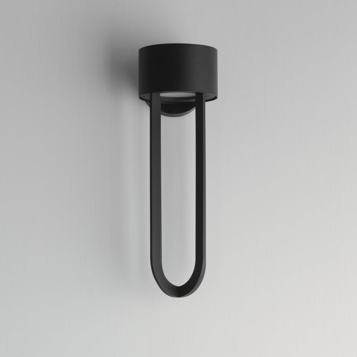 Quayside VX 18" Outdoor LED Wall Sconce