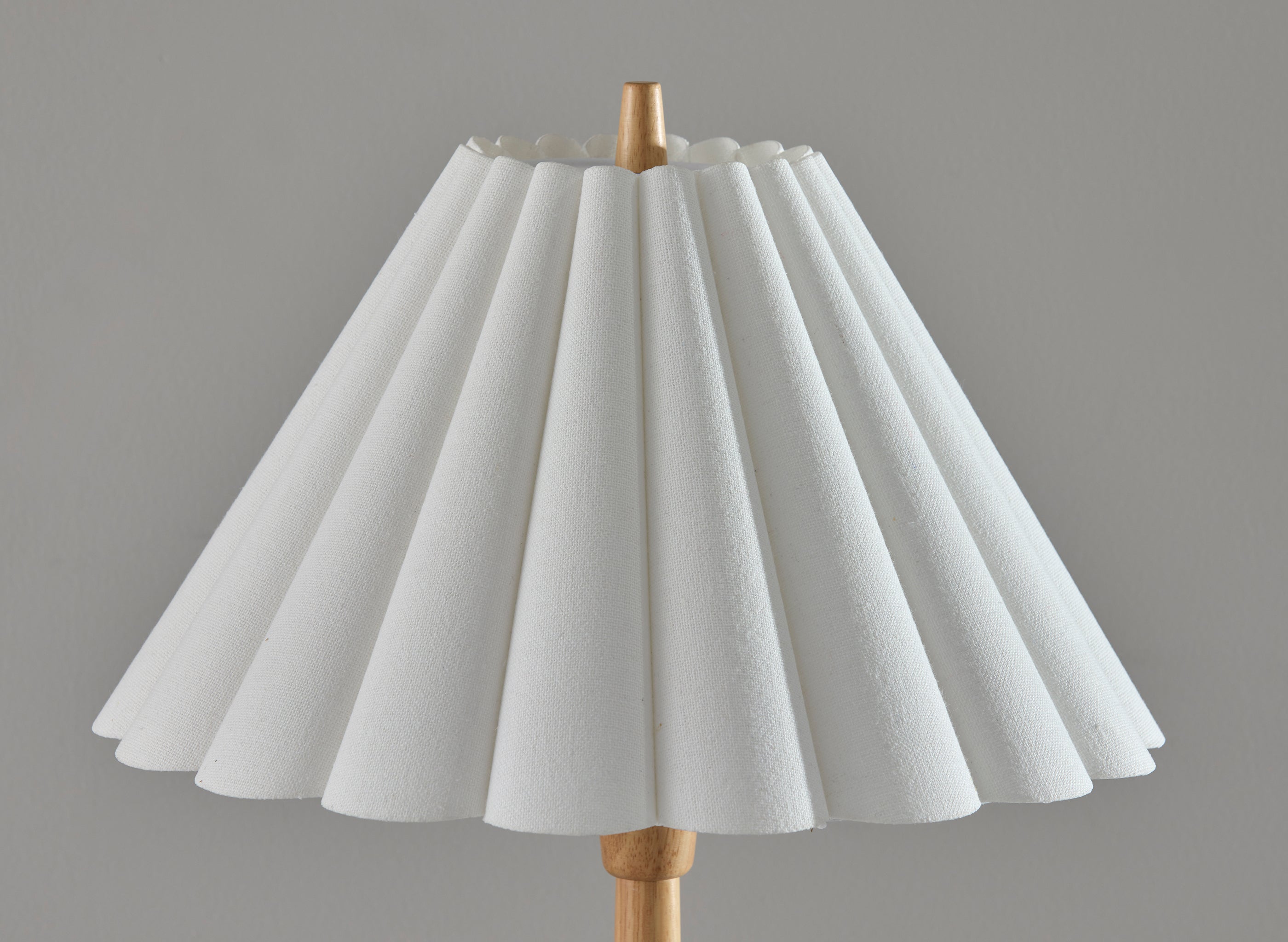 Scallop Table Lamp- Natural