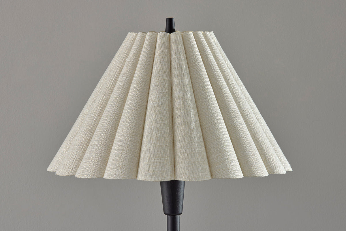 Scallop Floor Lamp- Black
