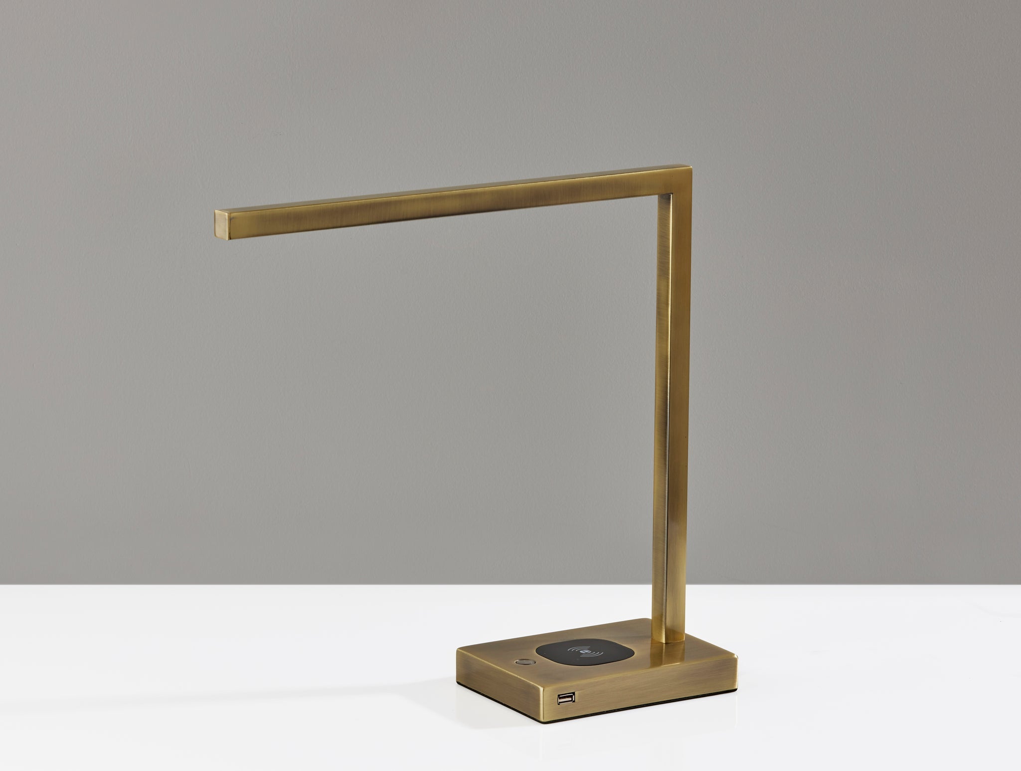Aidan AdessoCharge LED Wireless Charging Desk Lamp