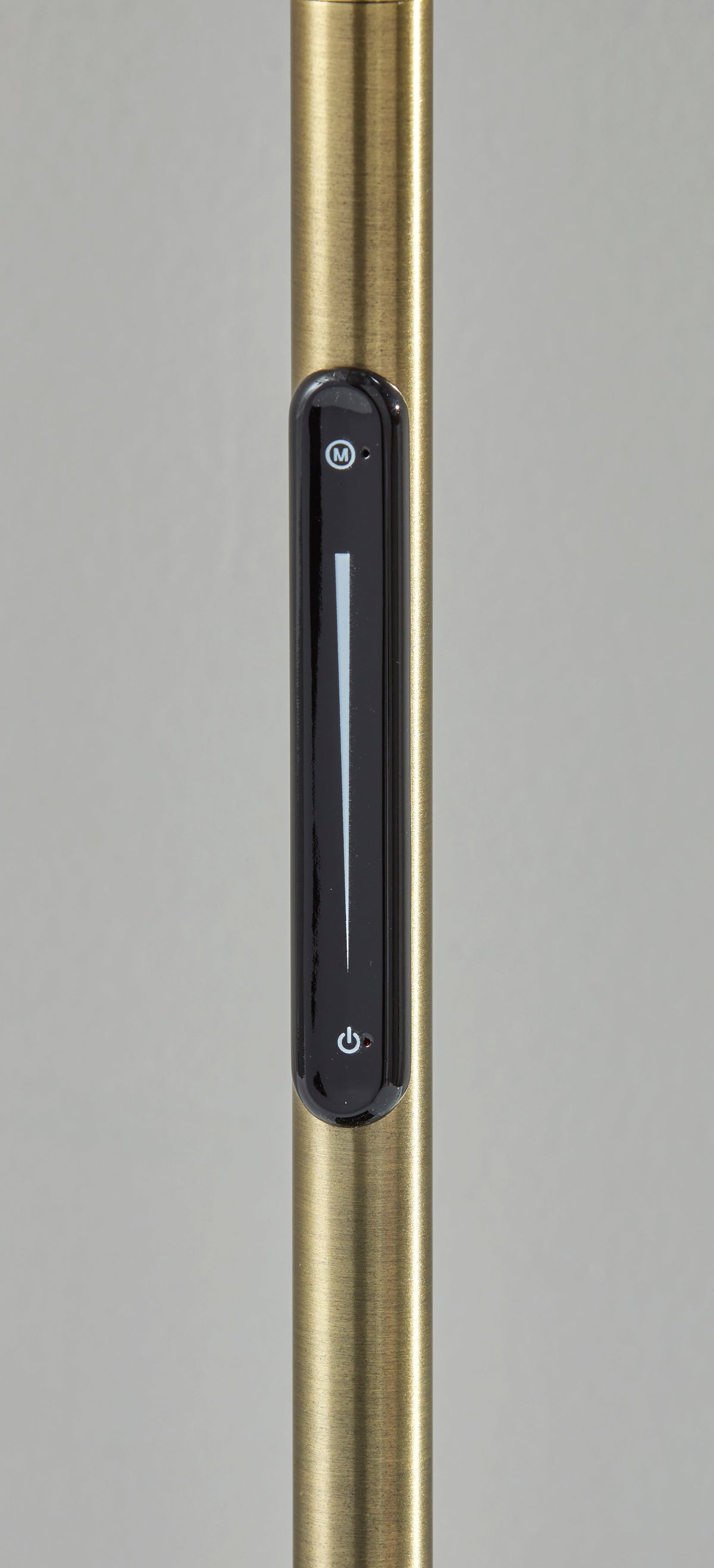 Cullen LED Desk Lamp w. Smart Switch