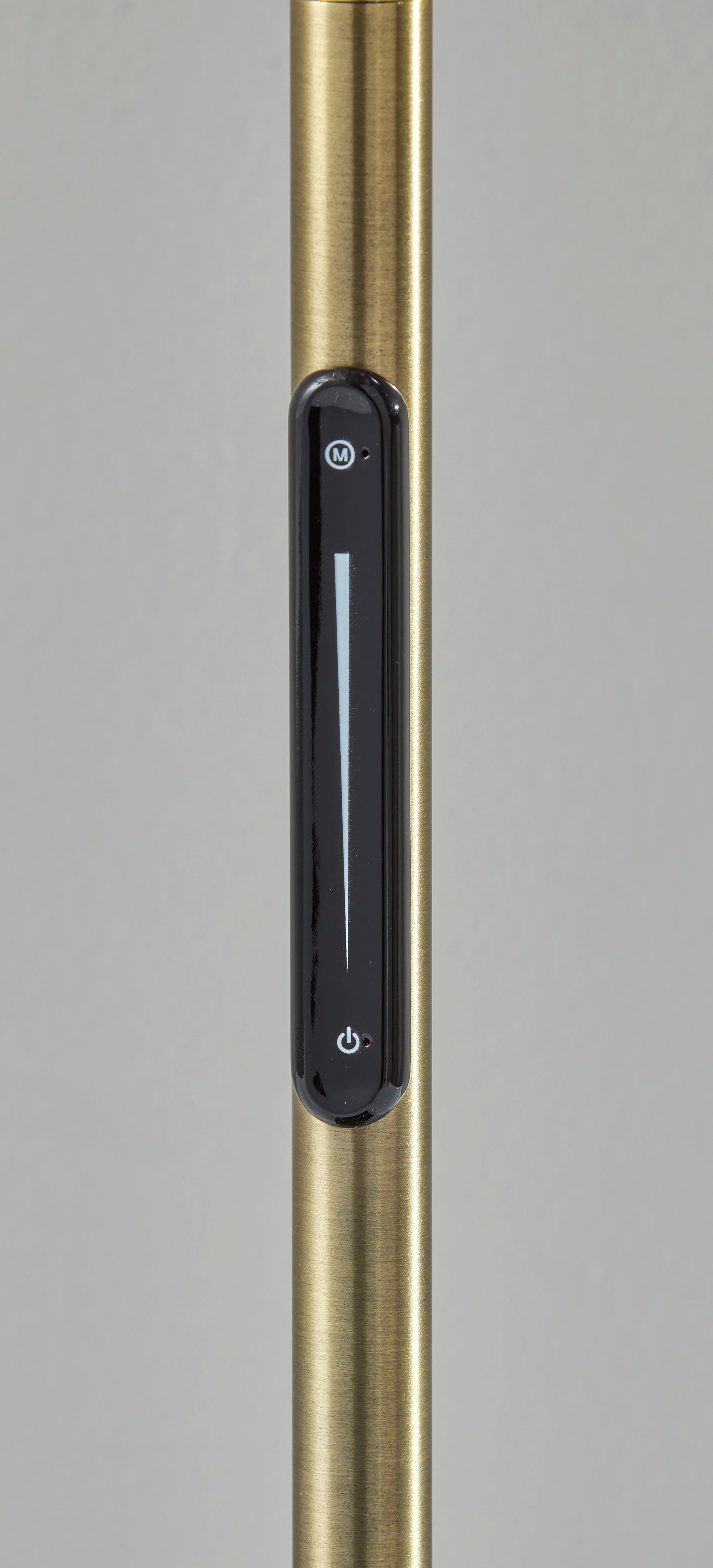 Cullen LED Desk Lamp w. Smart Switch