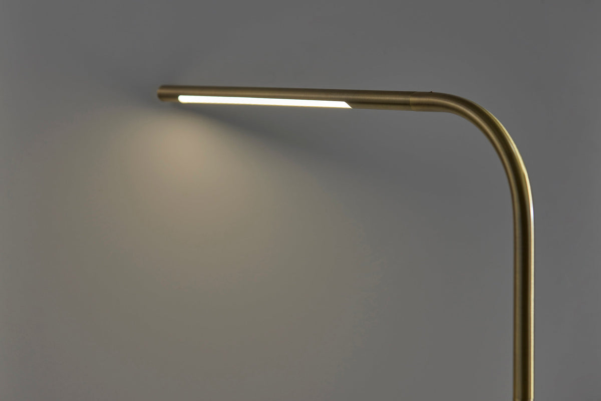 Cullen LED Desk Lamp w. Smart Switch