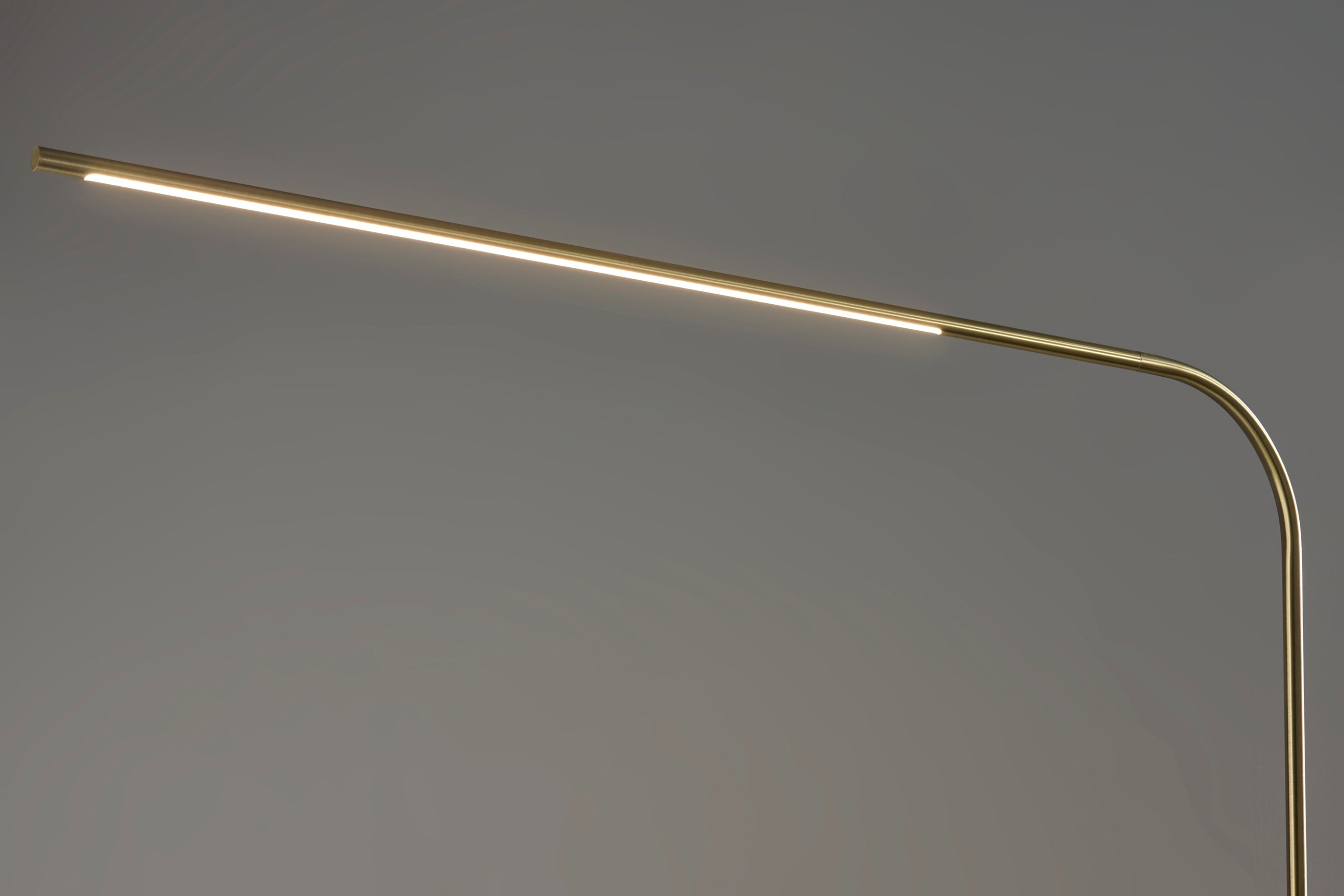 Cullen LED Arc Lamp w. Smart Switch