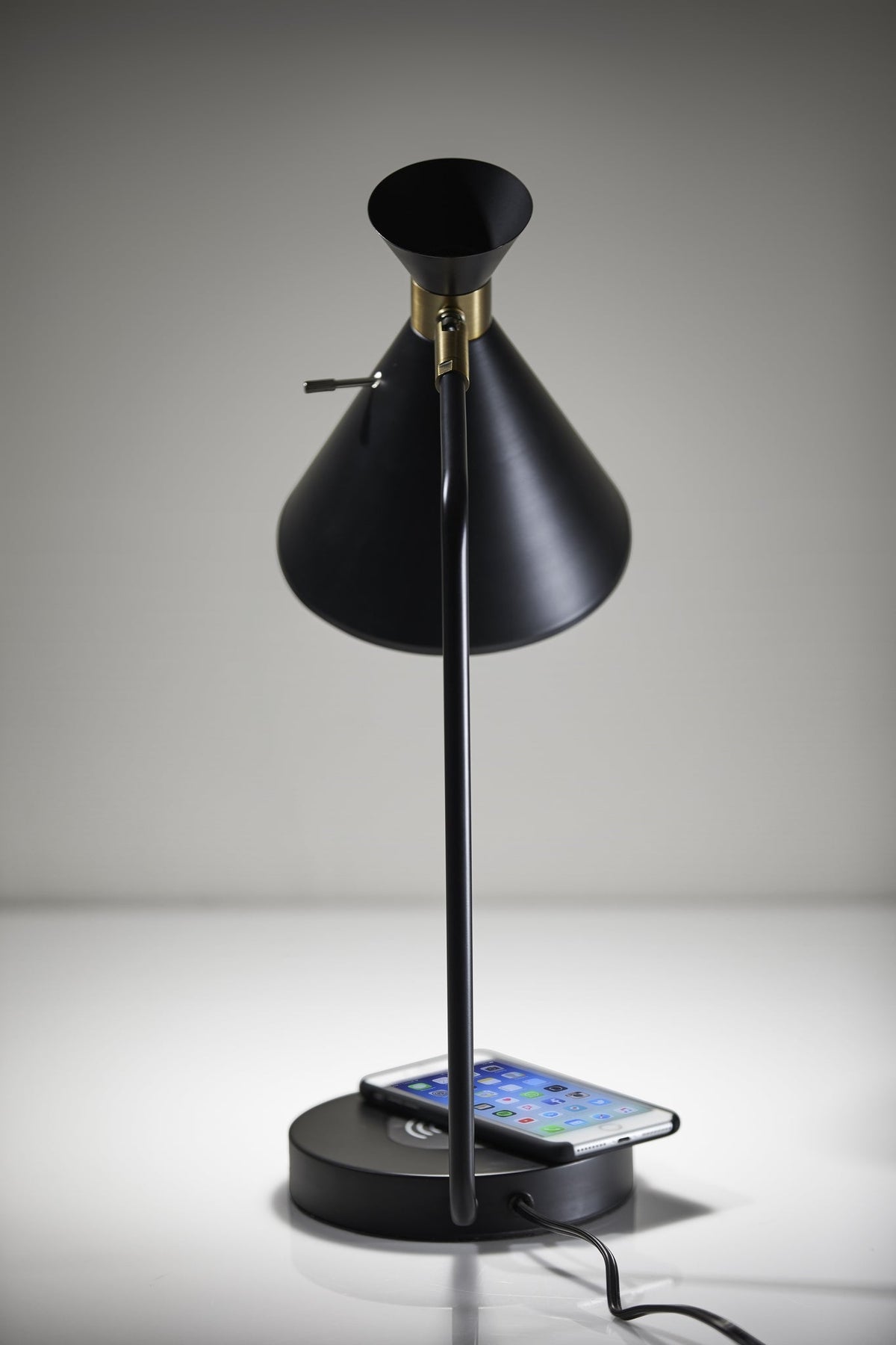 Maxine AdessoCharge Desk Lamp