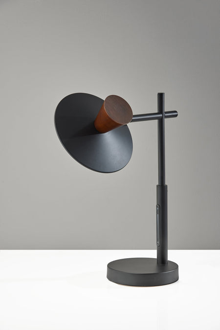 Elmore LED Desk Lamp w. Smart Switch