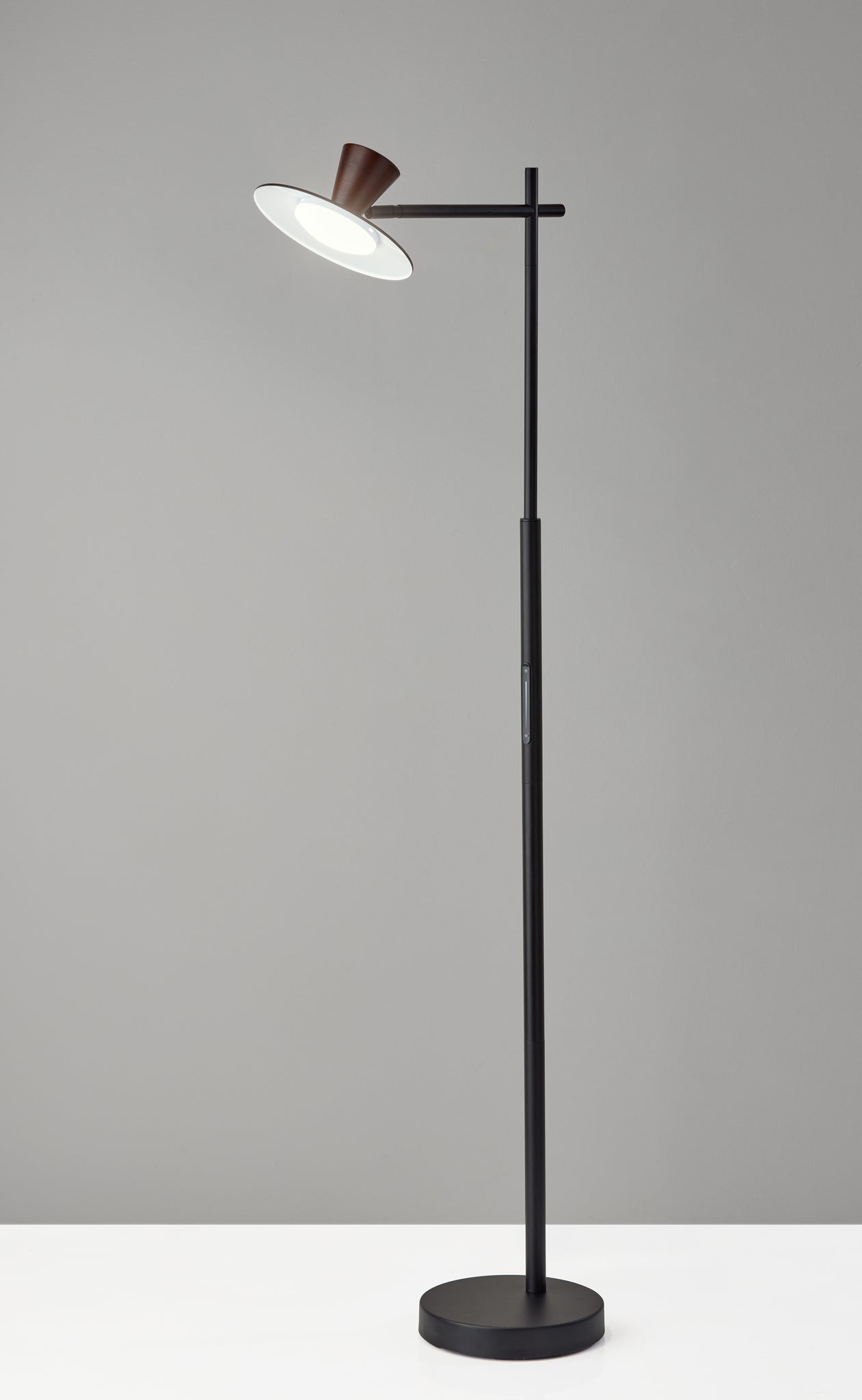 Elmore LED Floor Lamp w. Smart Switch