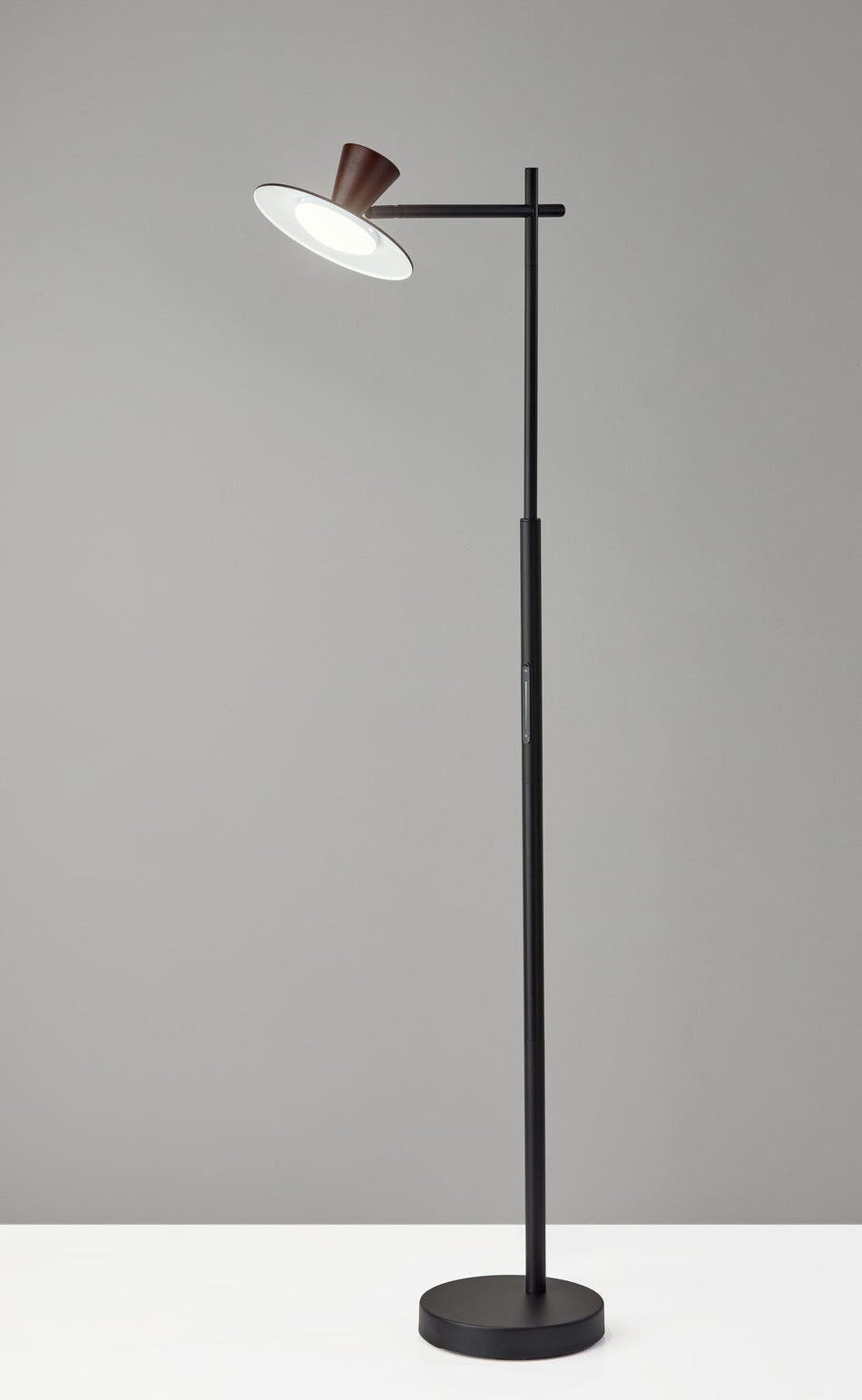 Elmore LED Floor Lamp w. Smart Switch