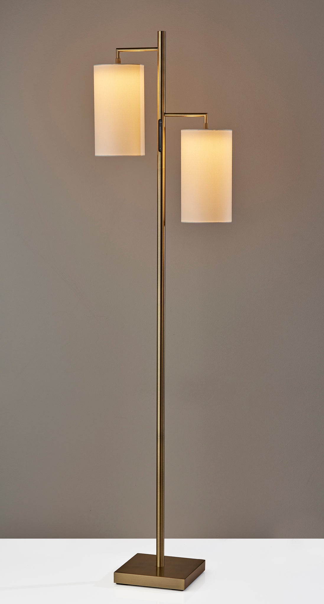 Matilda LED Tree Lamp w. Smart Switch