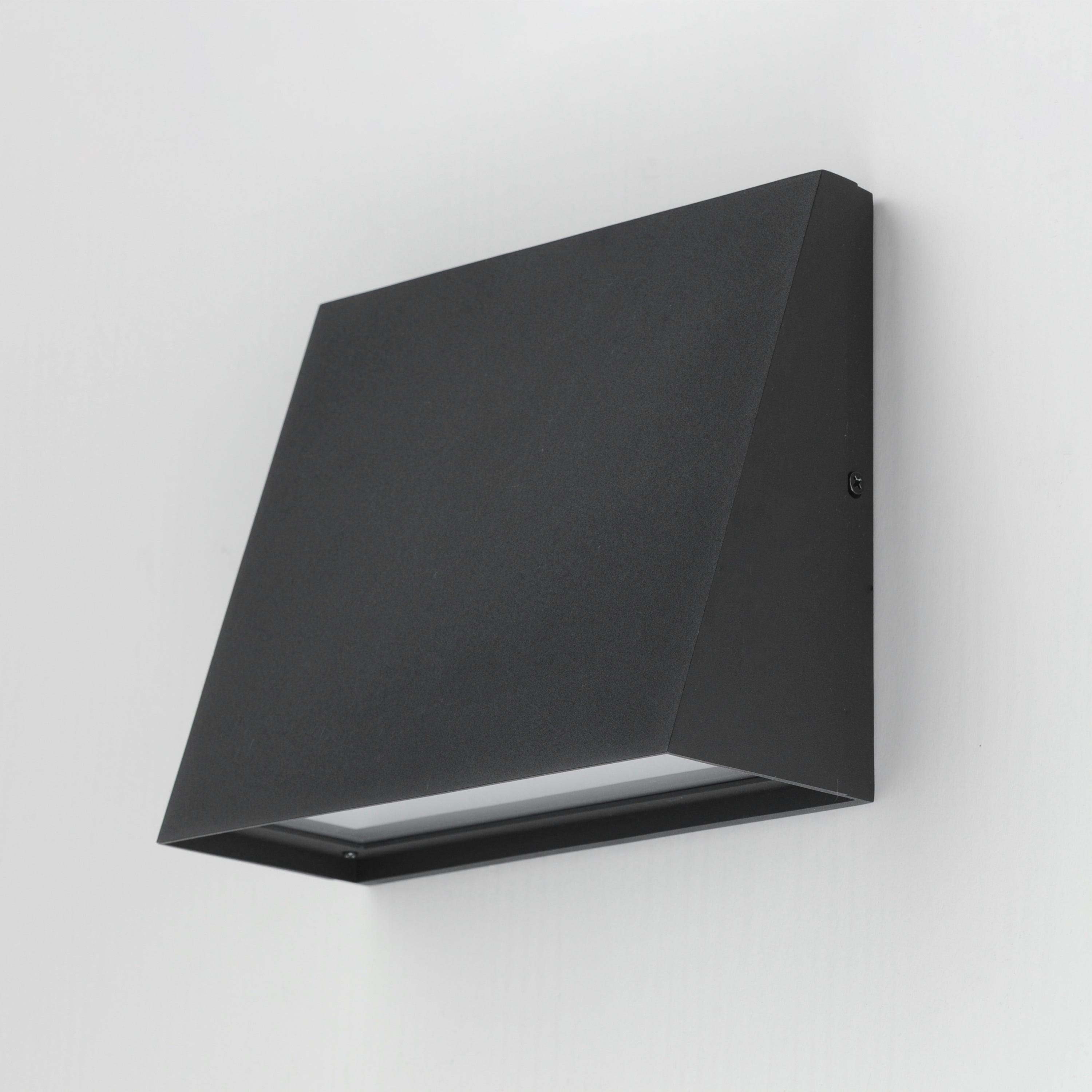 Pathfinder Large LED Outdoor Wall Sconce - 5CCT