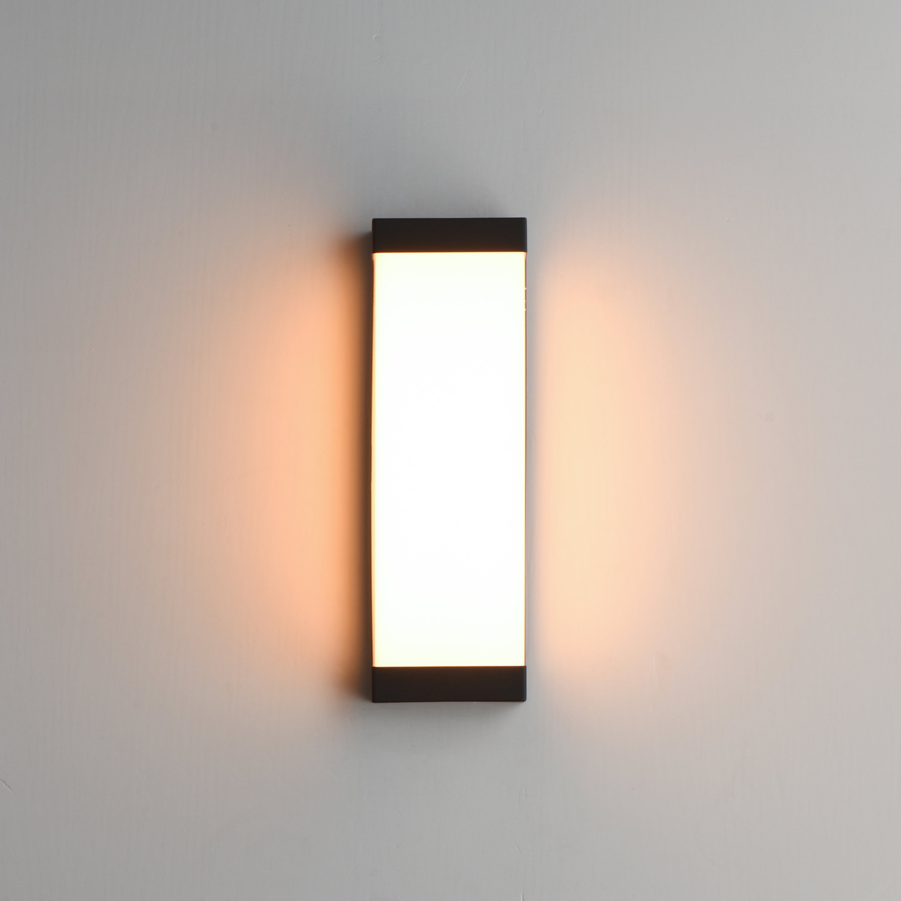 Tunnel 15" LED Outdoor Sconce