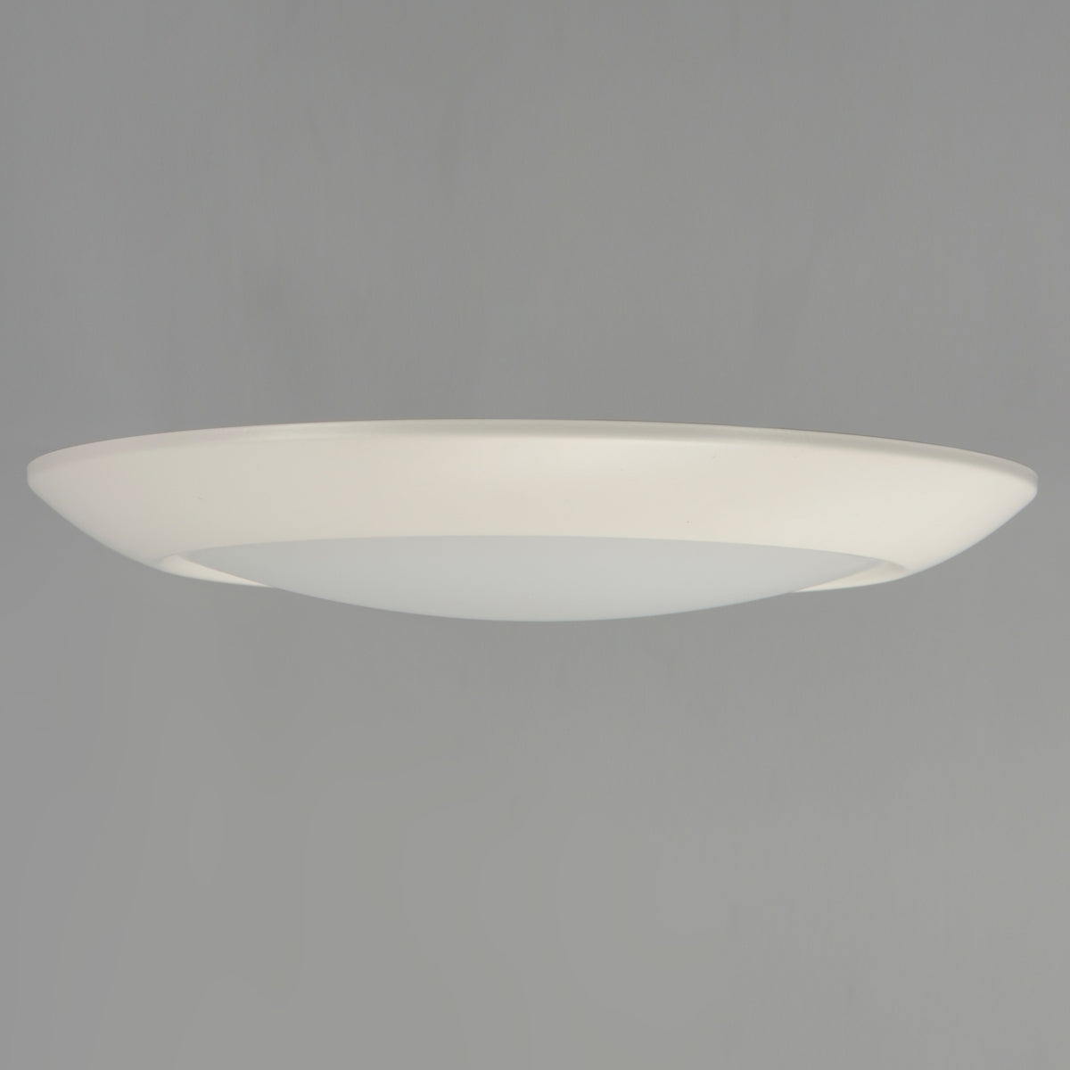 Diverse 13" LED Flush Mount 2700K