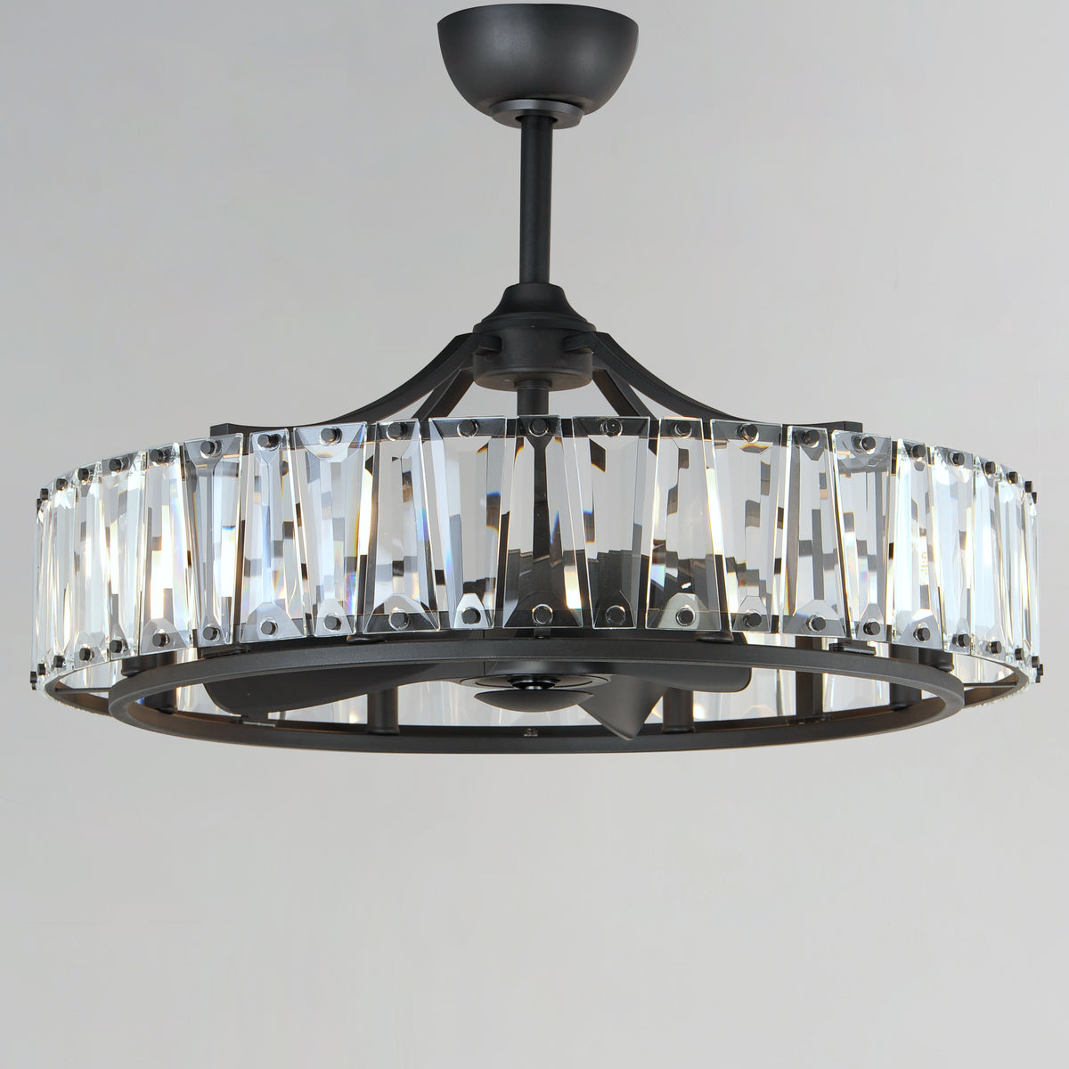 Odeon 8-Light WiFi-enabled LED Fandelight