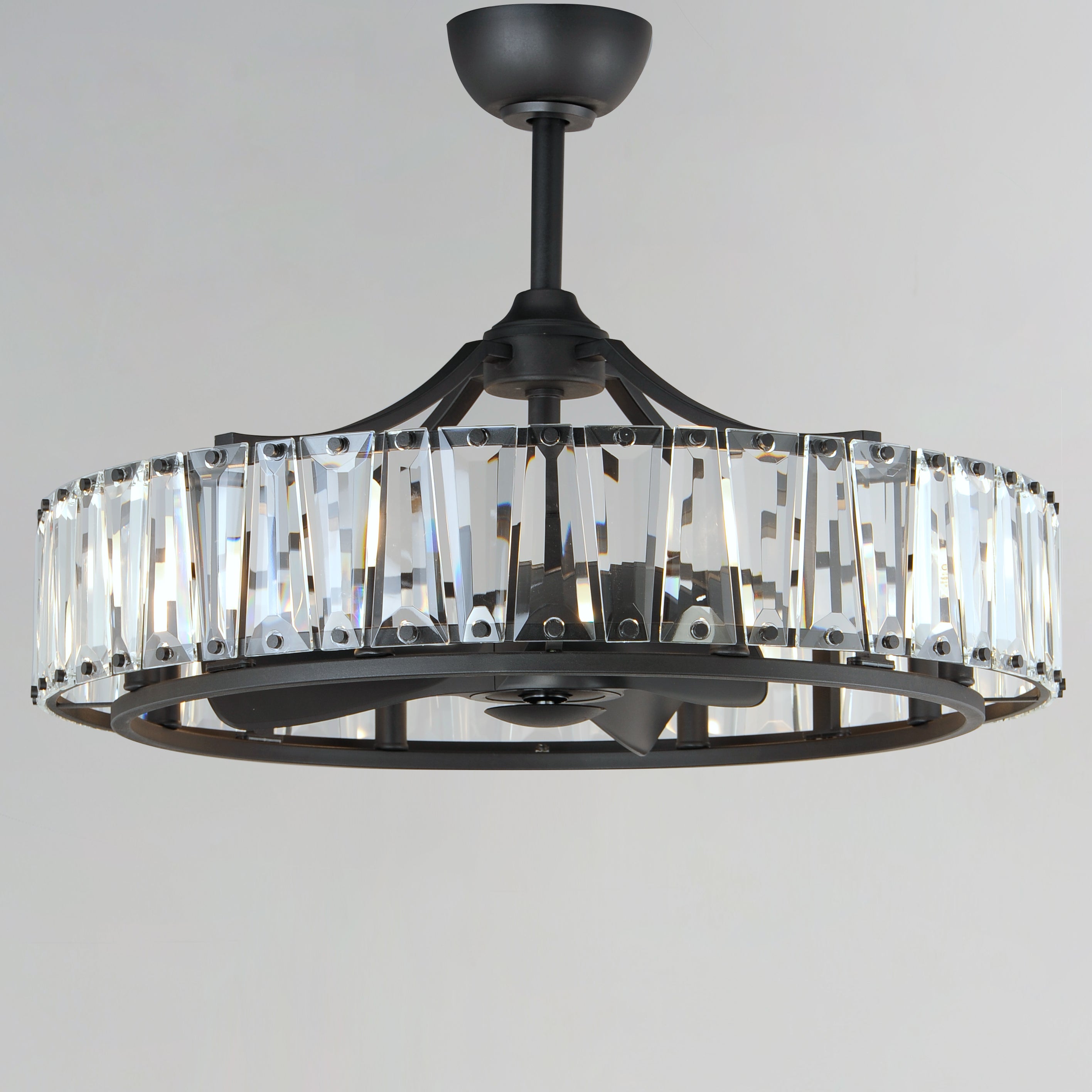 Odeon 8-Light WiFi-enabled LED Fandelight