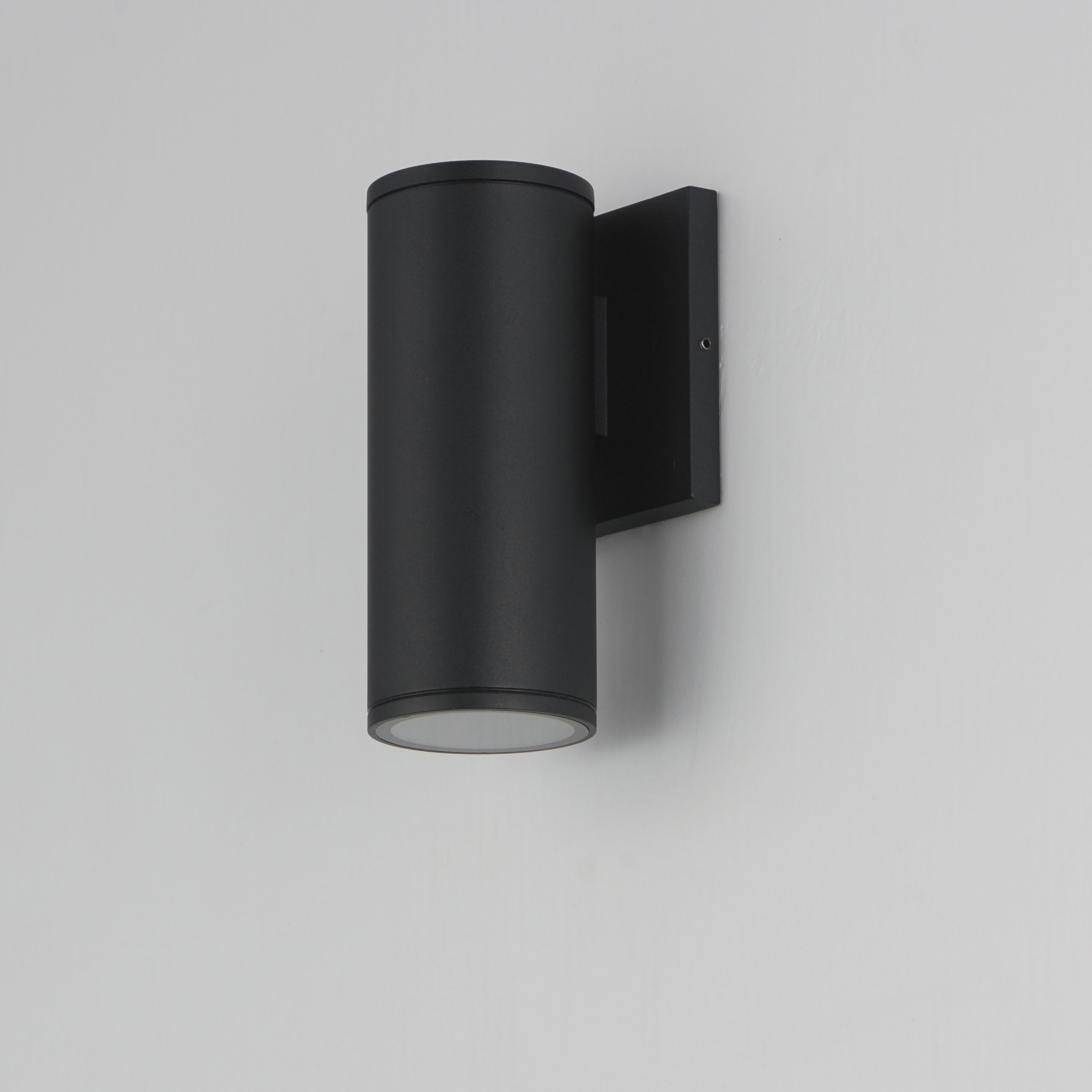 Caldera 7.5" Outdoor Wall Sconce