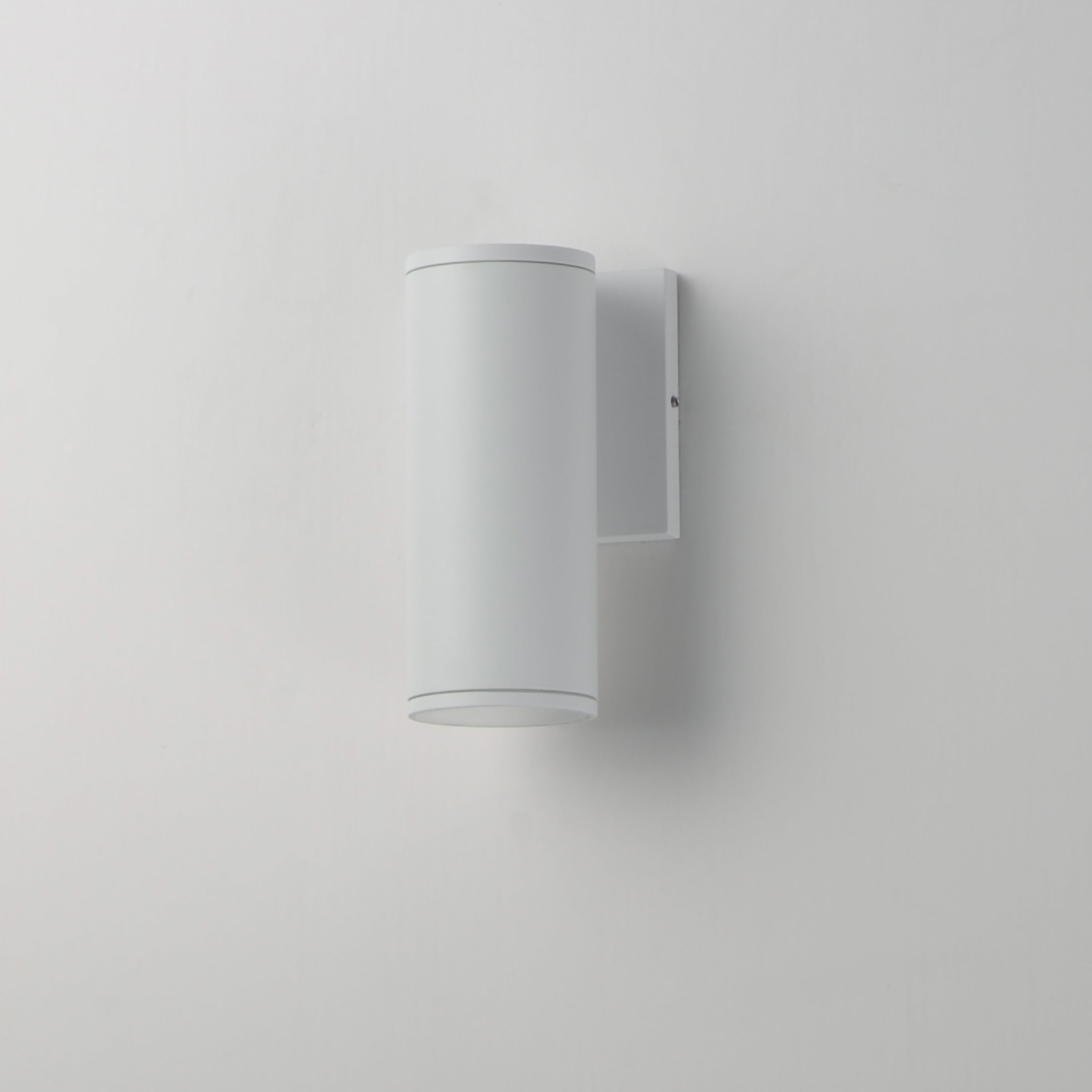 Caldera 7.5" Outdoor Wall Sconce