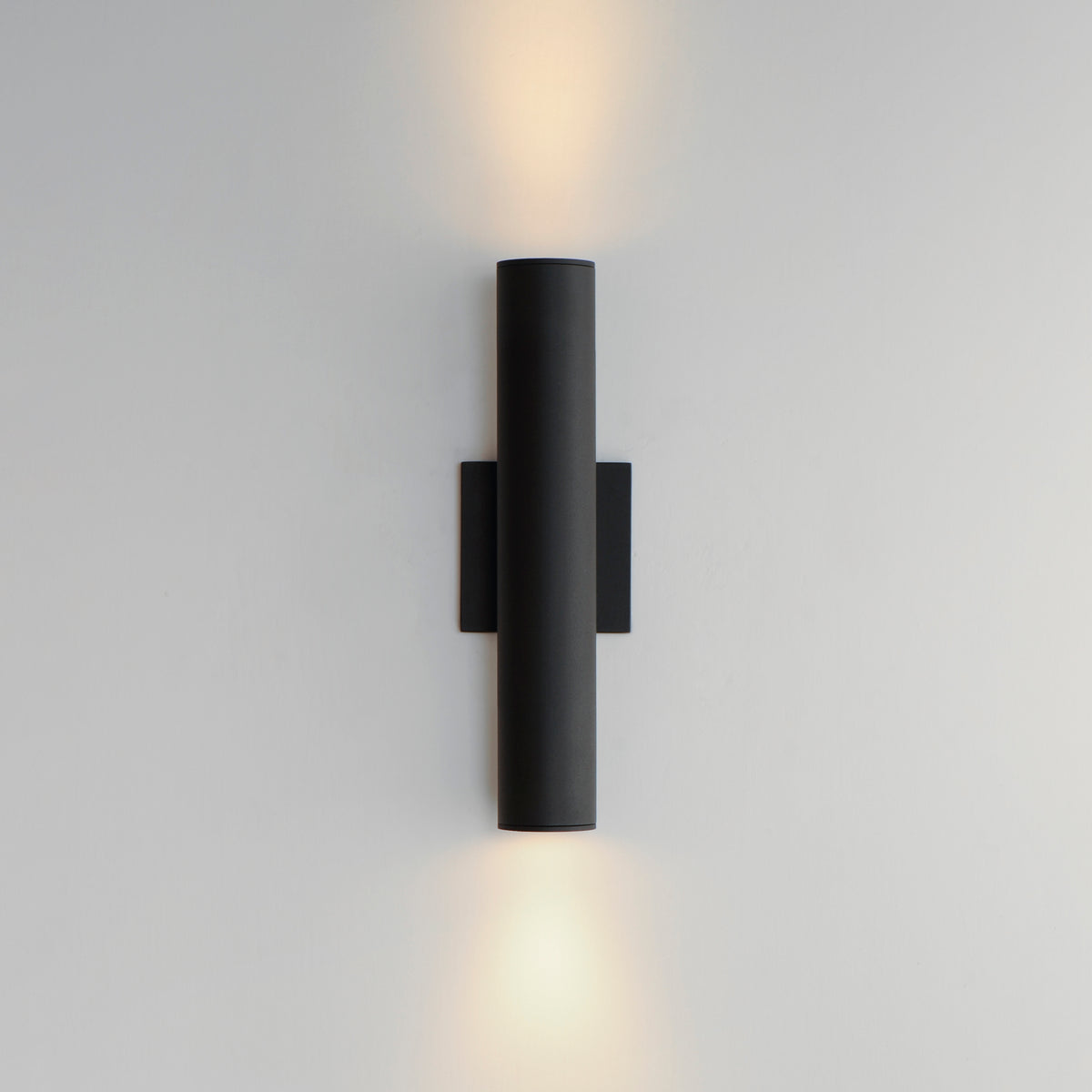 Calibro 15" LED Outdoor Sconce