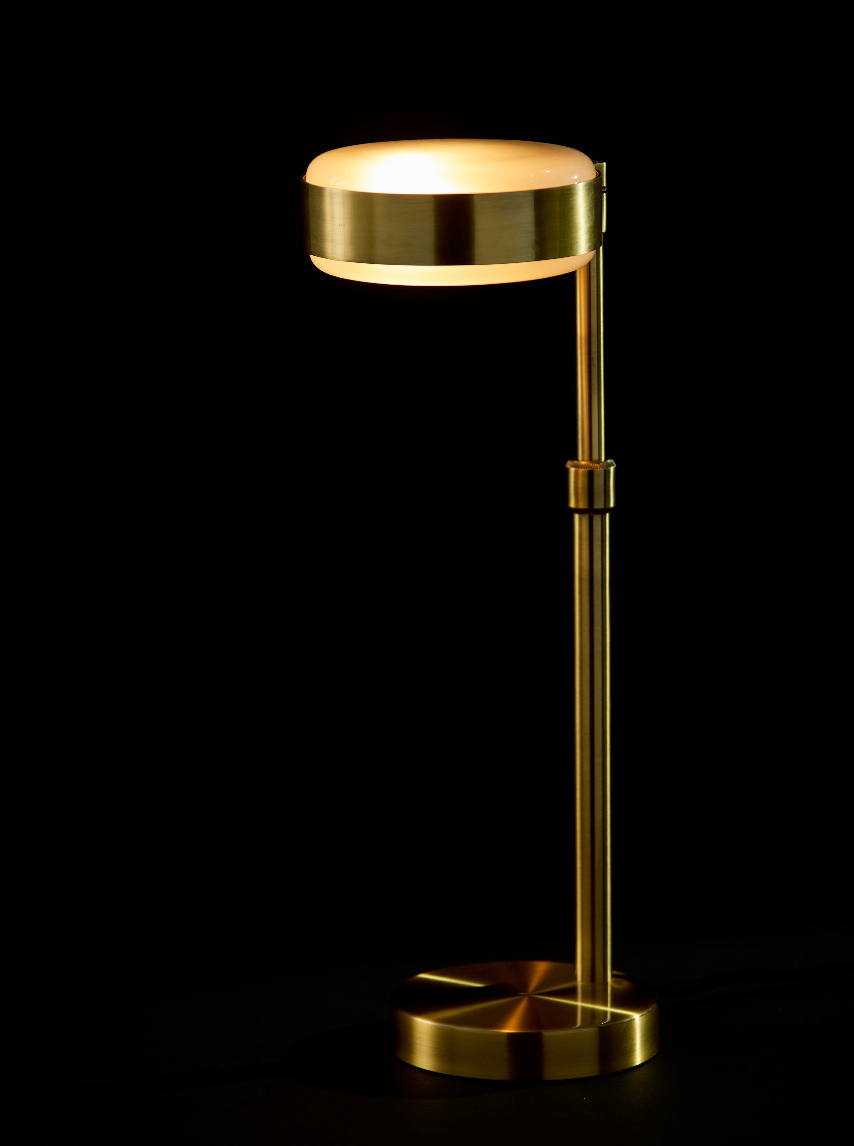 Linis Table Lamp