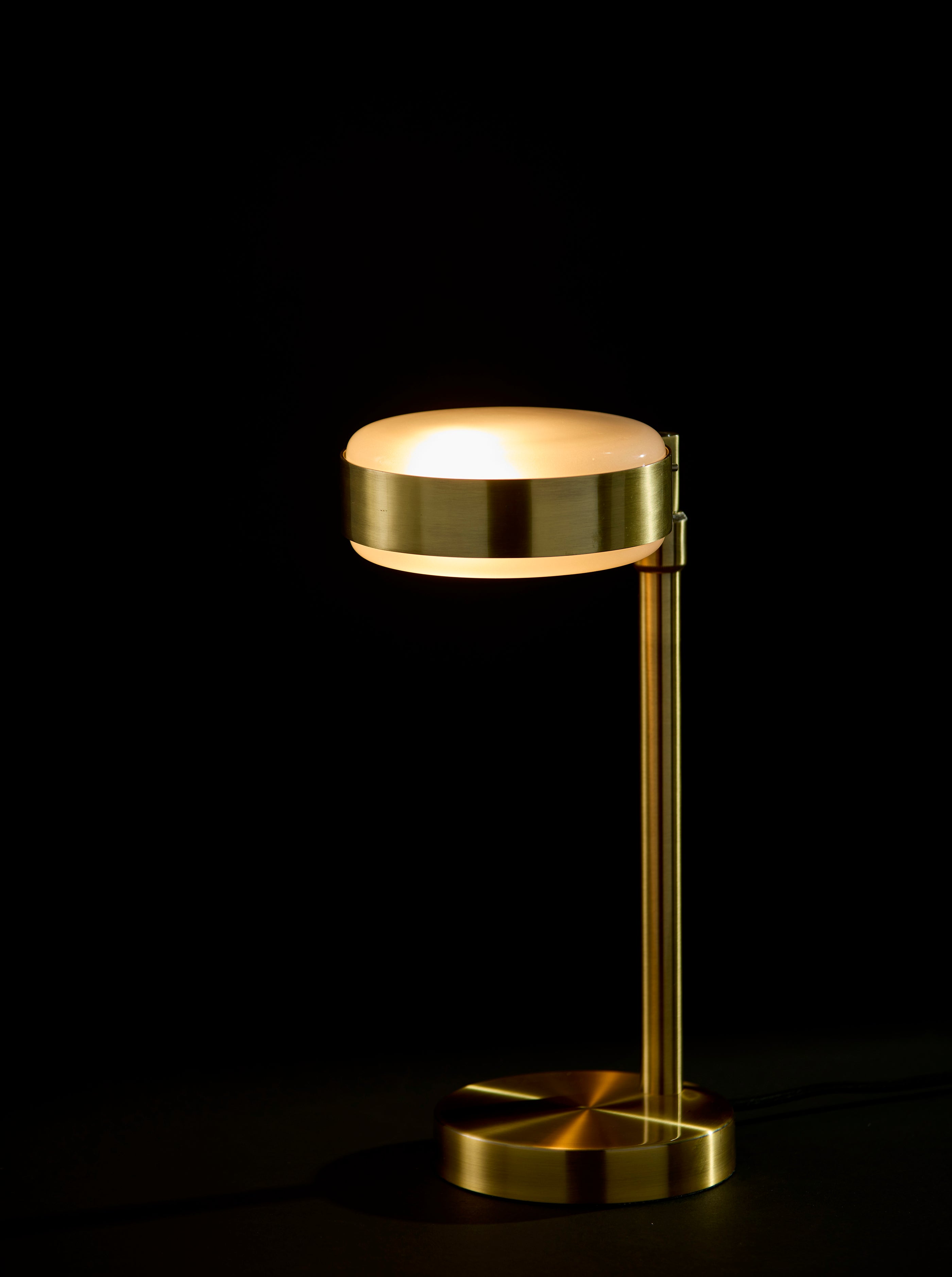 Linis Table Lamp