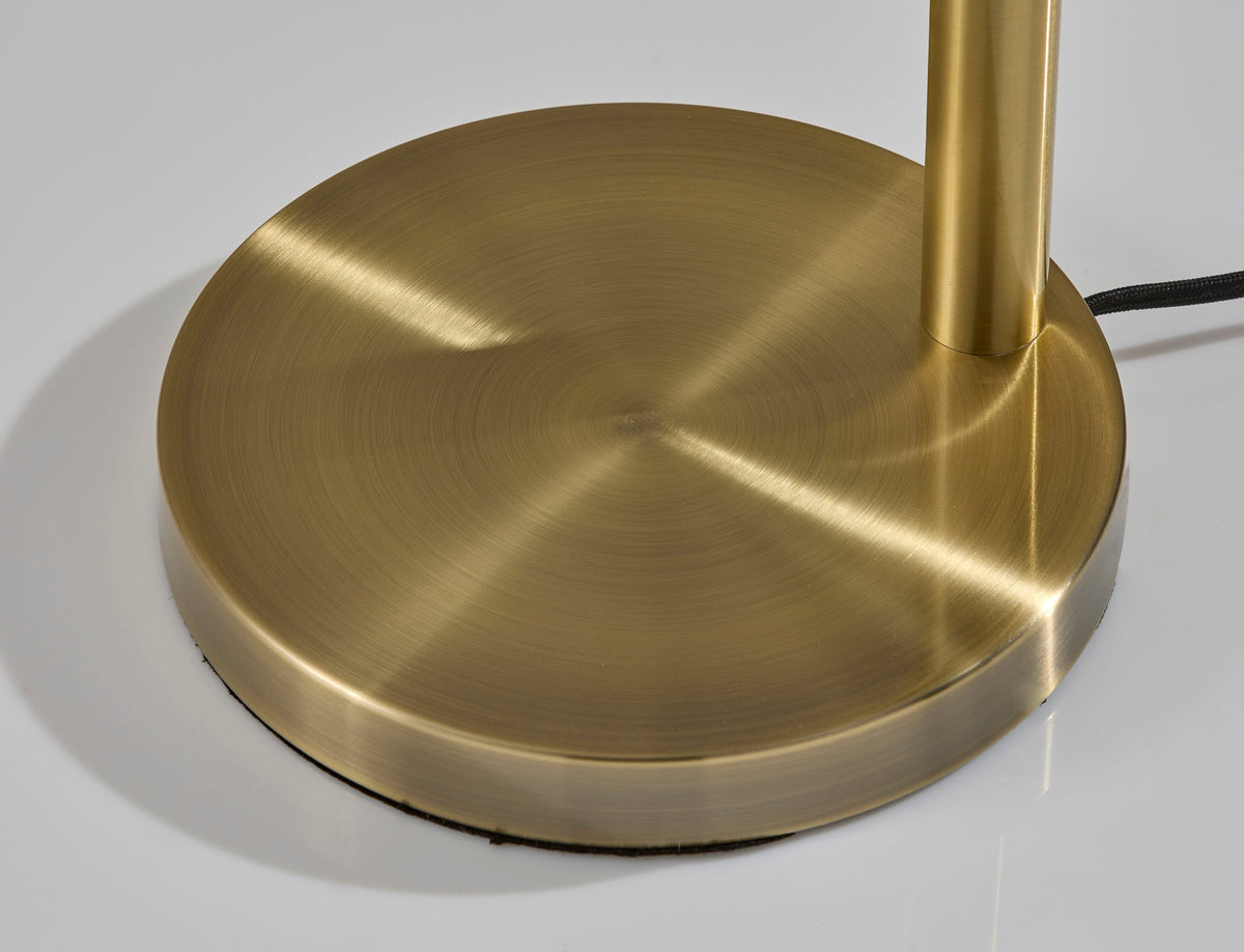 Linis Floor Lamp