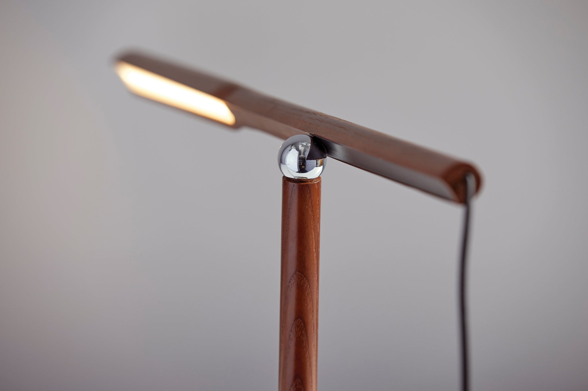 ADS360 Gravity LED Desk Lamp