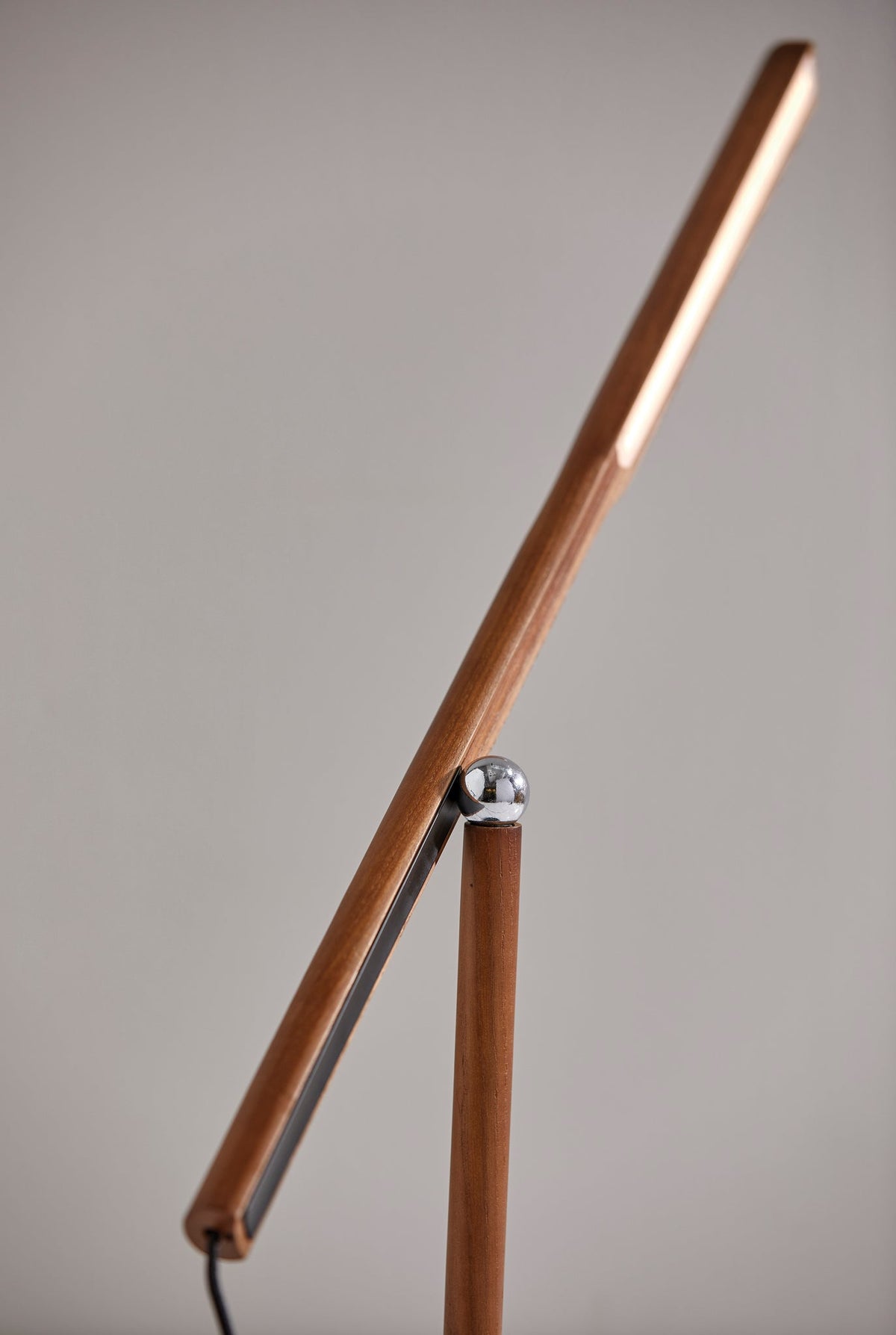 ADS360 Gravity LED Desk Lamp