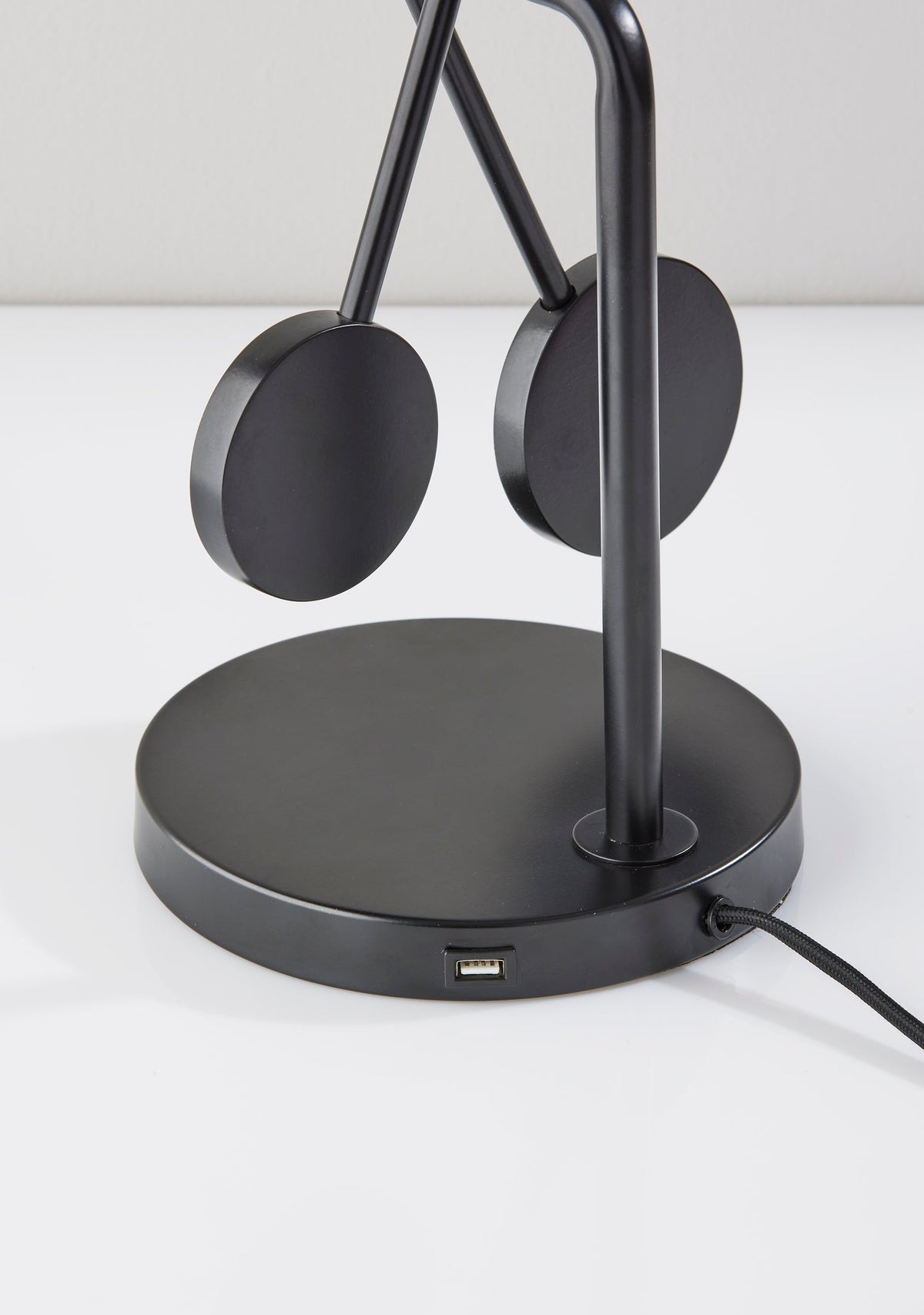 Bond Desk Lamp