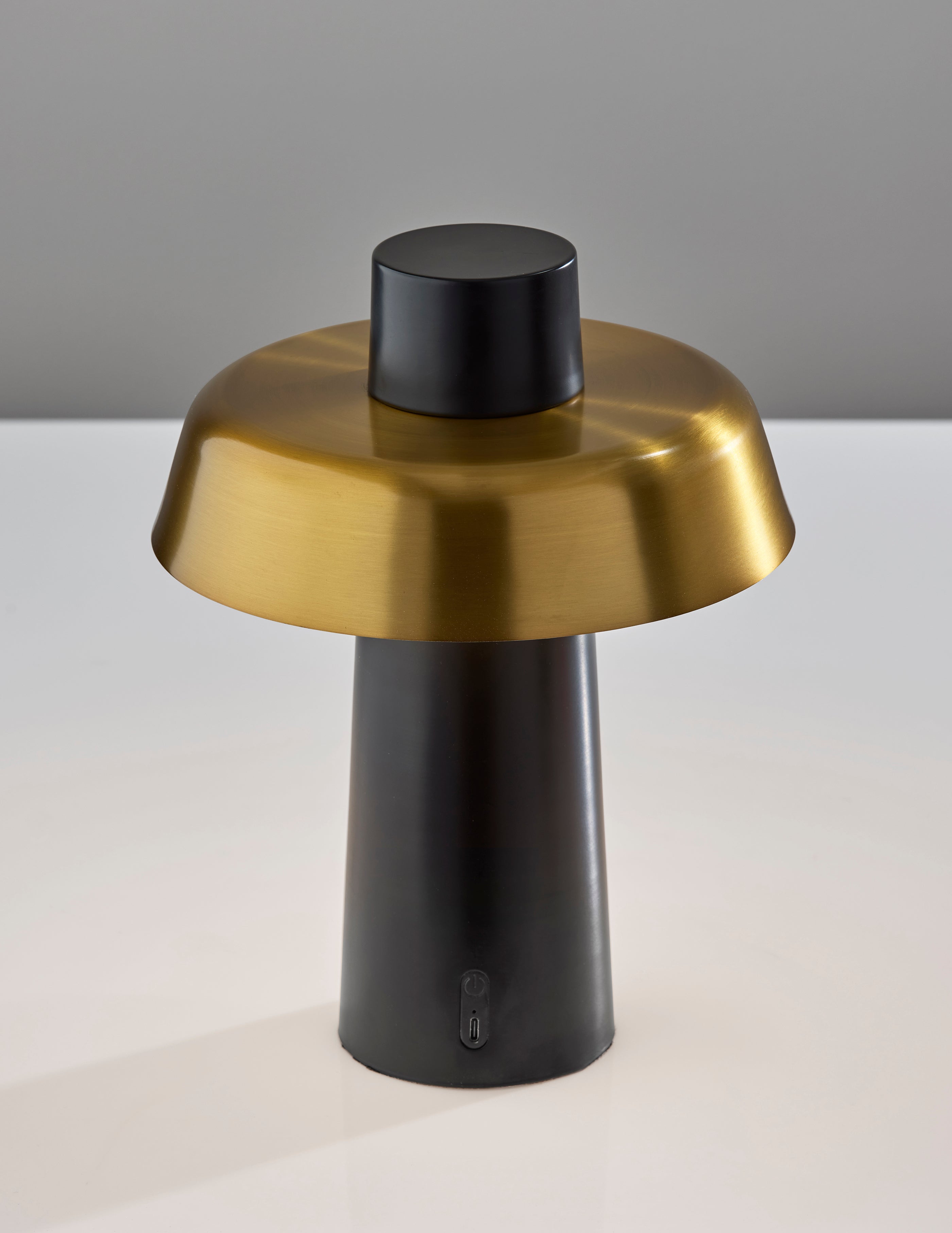 Pirlo LED Cordless Table Lamp- Black
