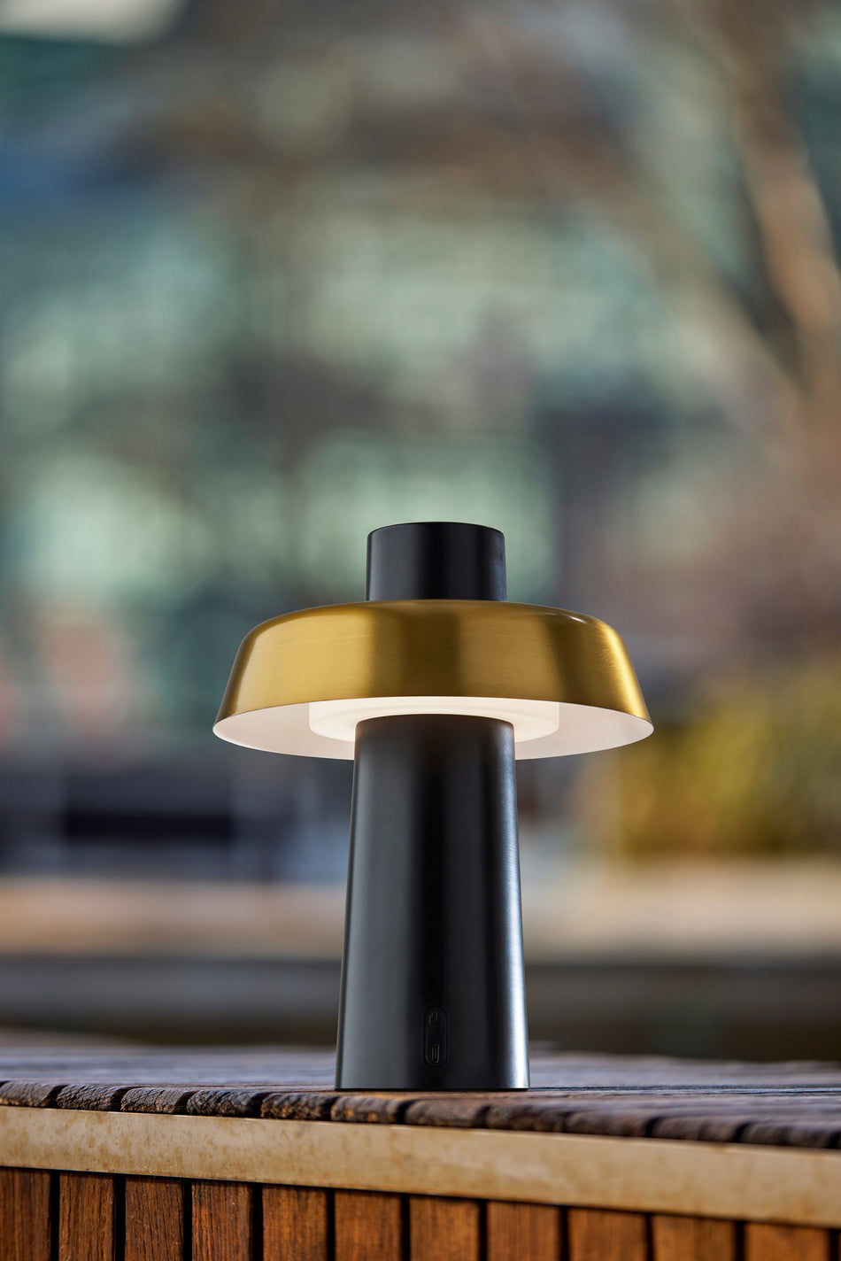Pirlo LED Cordless Table Lamp- Black
