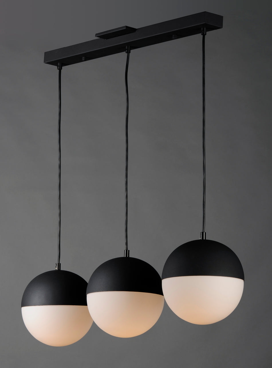 Half Moon-Linear Pendant by ET2