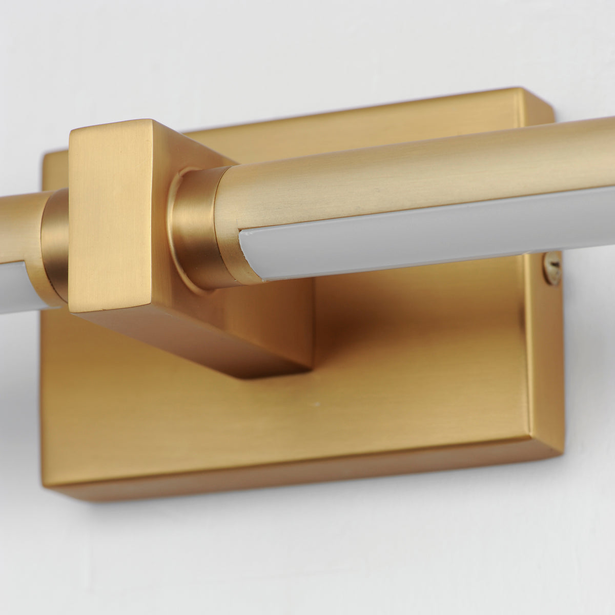 Dorian-Wall Sconce by ET2