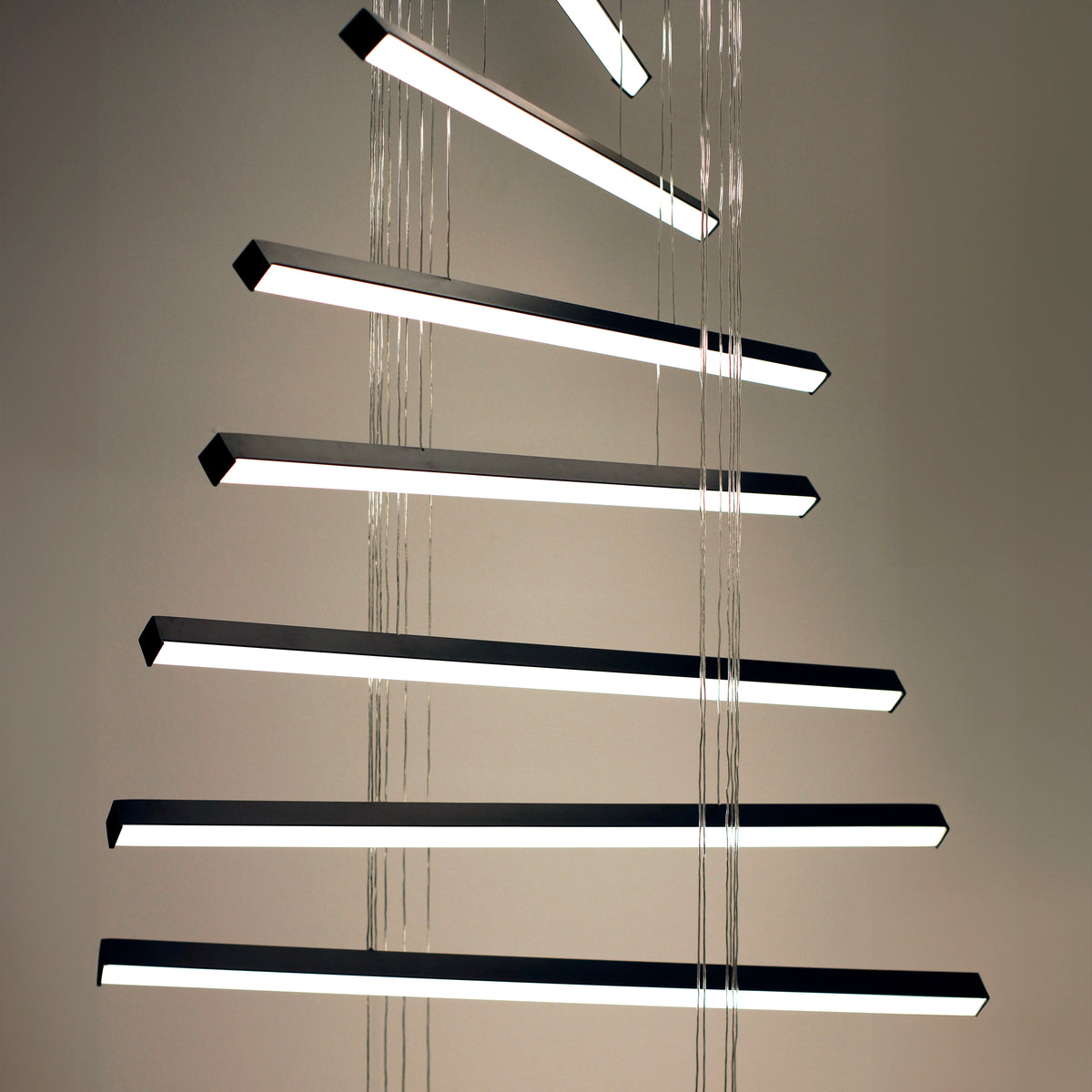 Quartz-Multi-Light Pendant by ET2