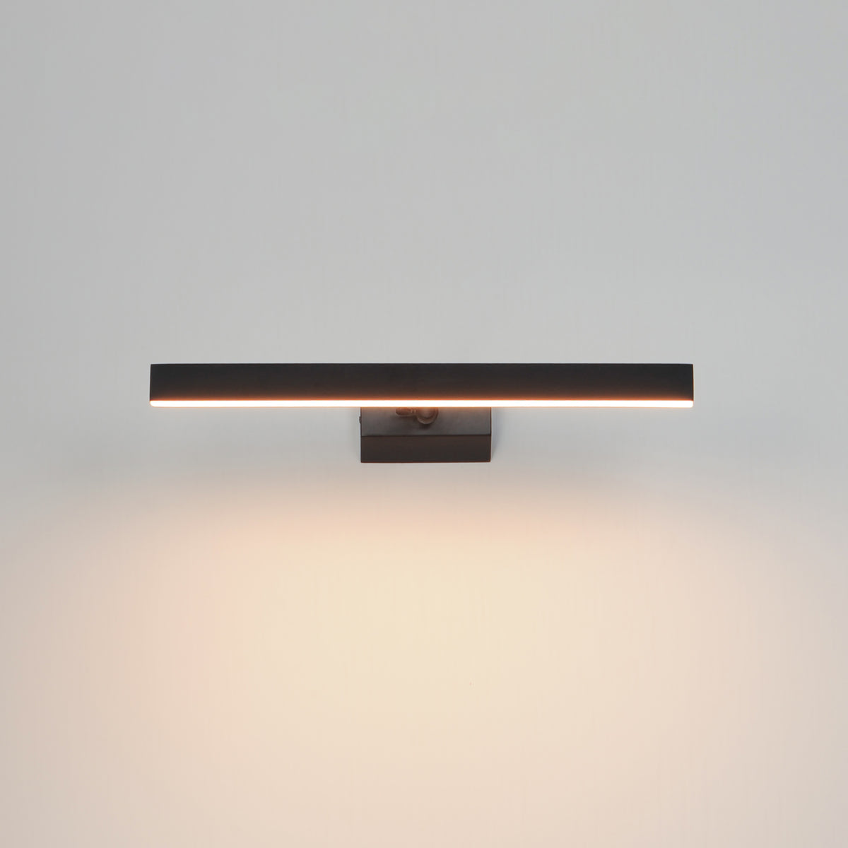 Loop-Wall Sconce by ET2