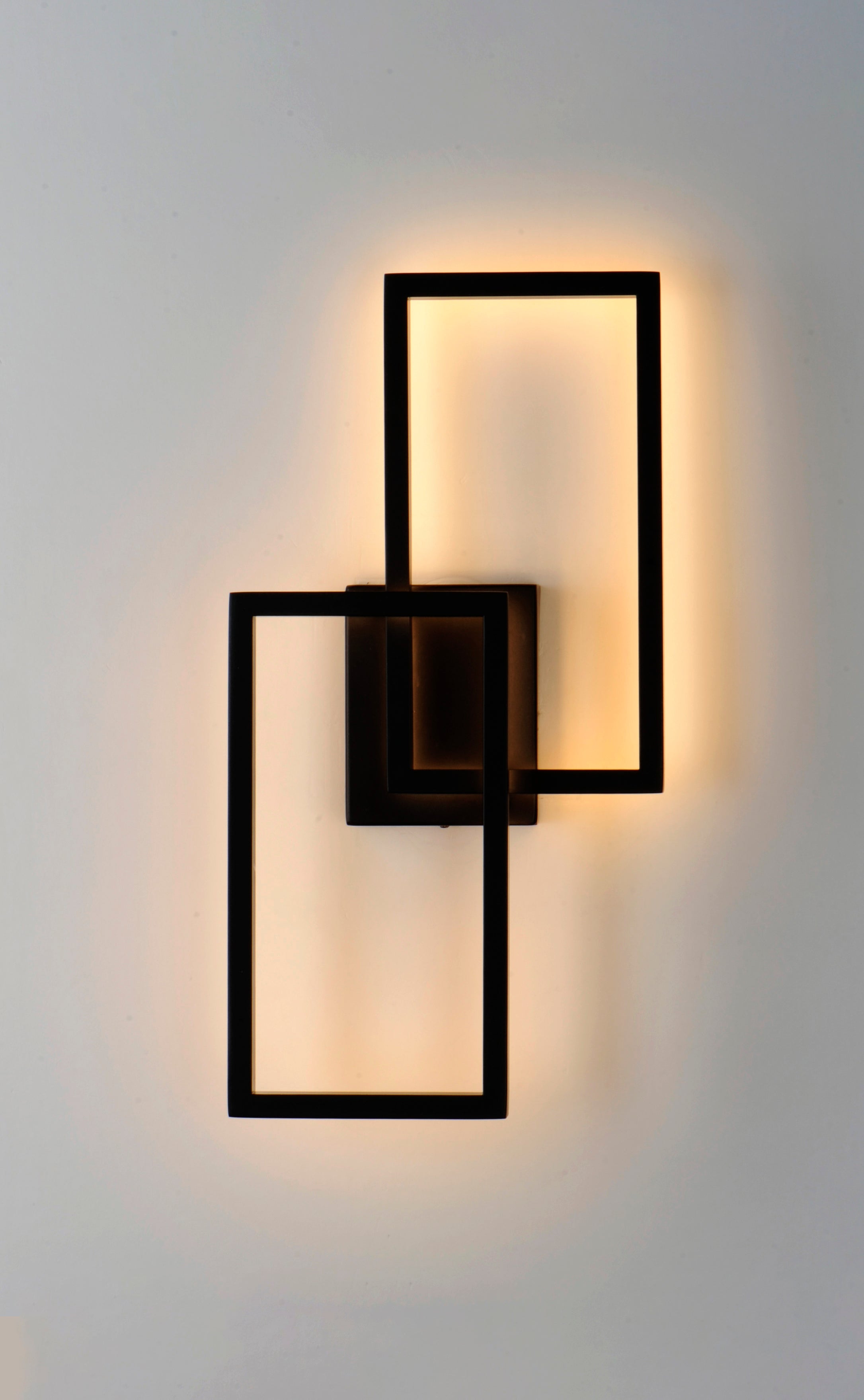 Traverse LED-Outdoor Wall Mount by ET2