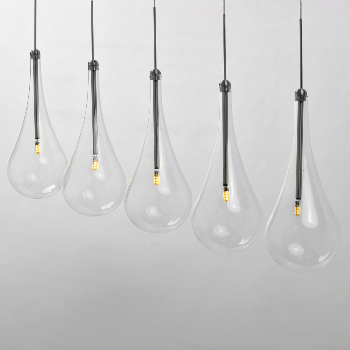 Larmes LED-Linear Pendant by ET2