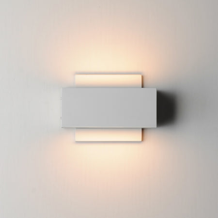 Blok-Outdoor Wall Mount by ET2
