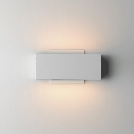 Blok-Outdoor Wall Mount by ET2