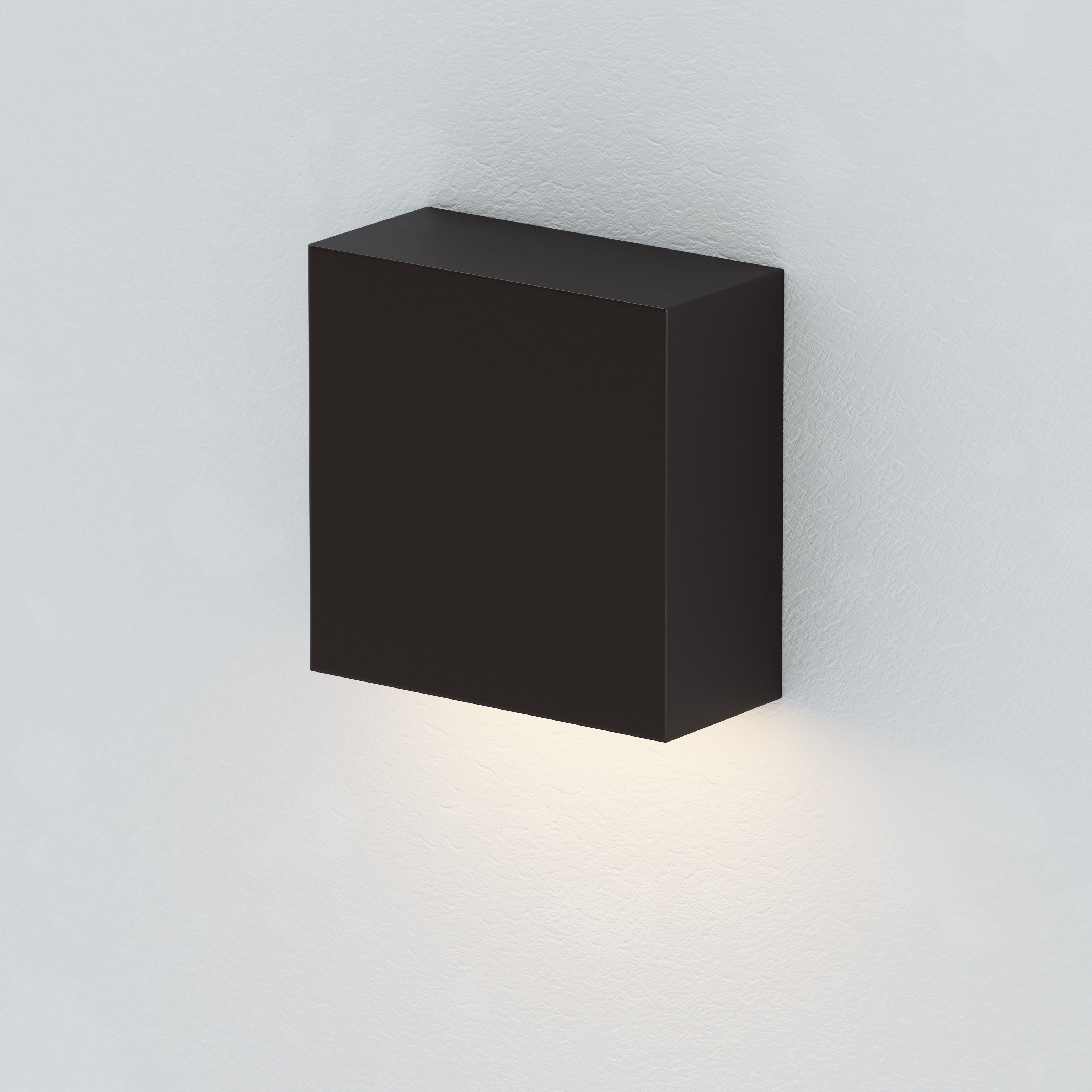 Cubed-Outdoor Wall Mount by ET2