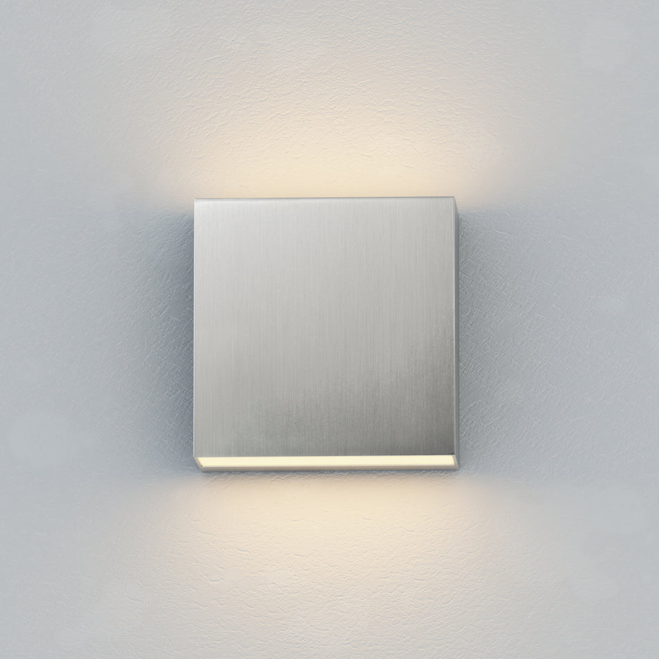 Cubed-Outdoor Wall Mount by ET2