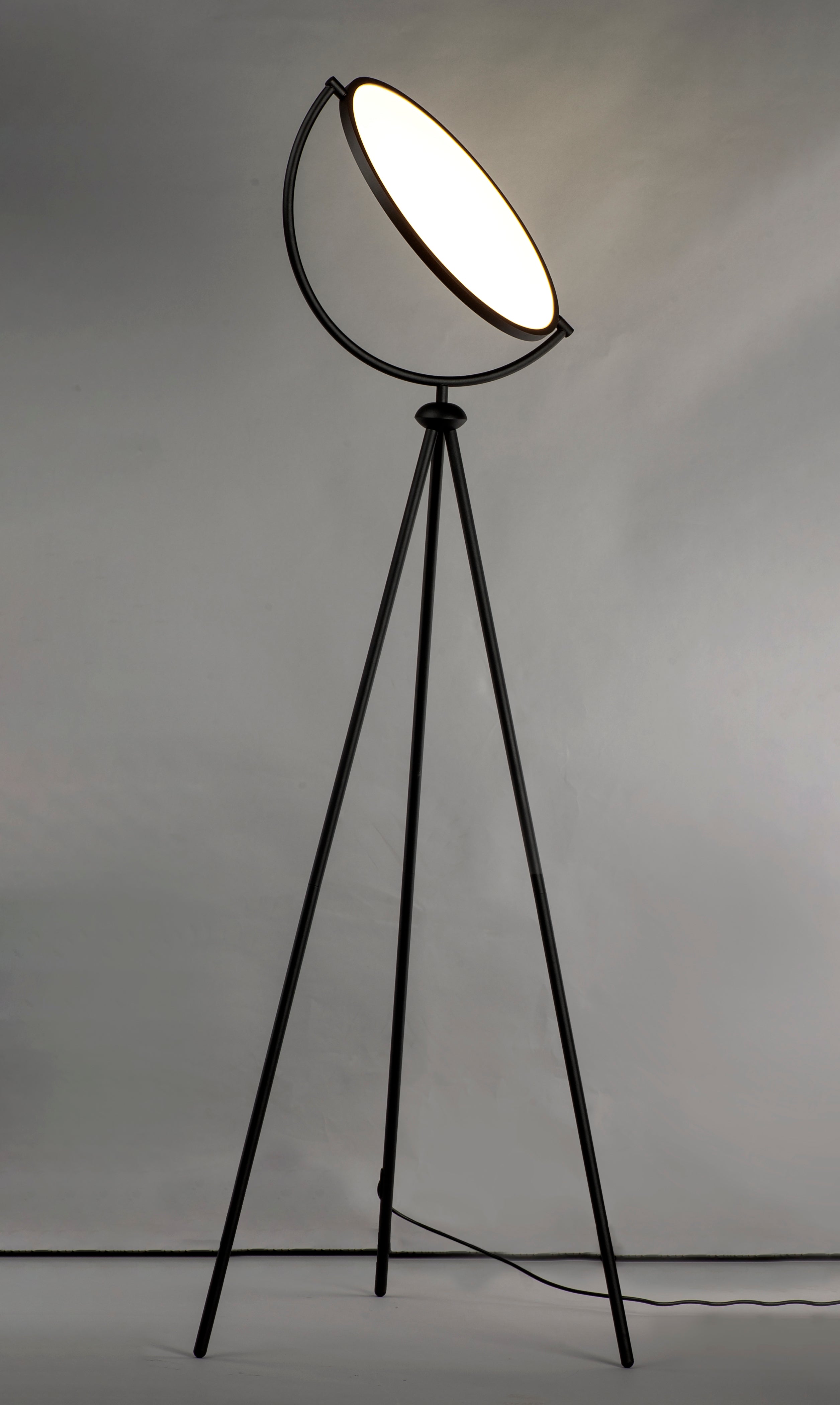 Paddle-Floor Lamp by ET2