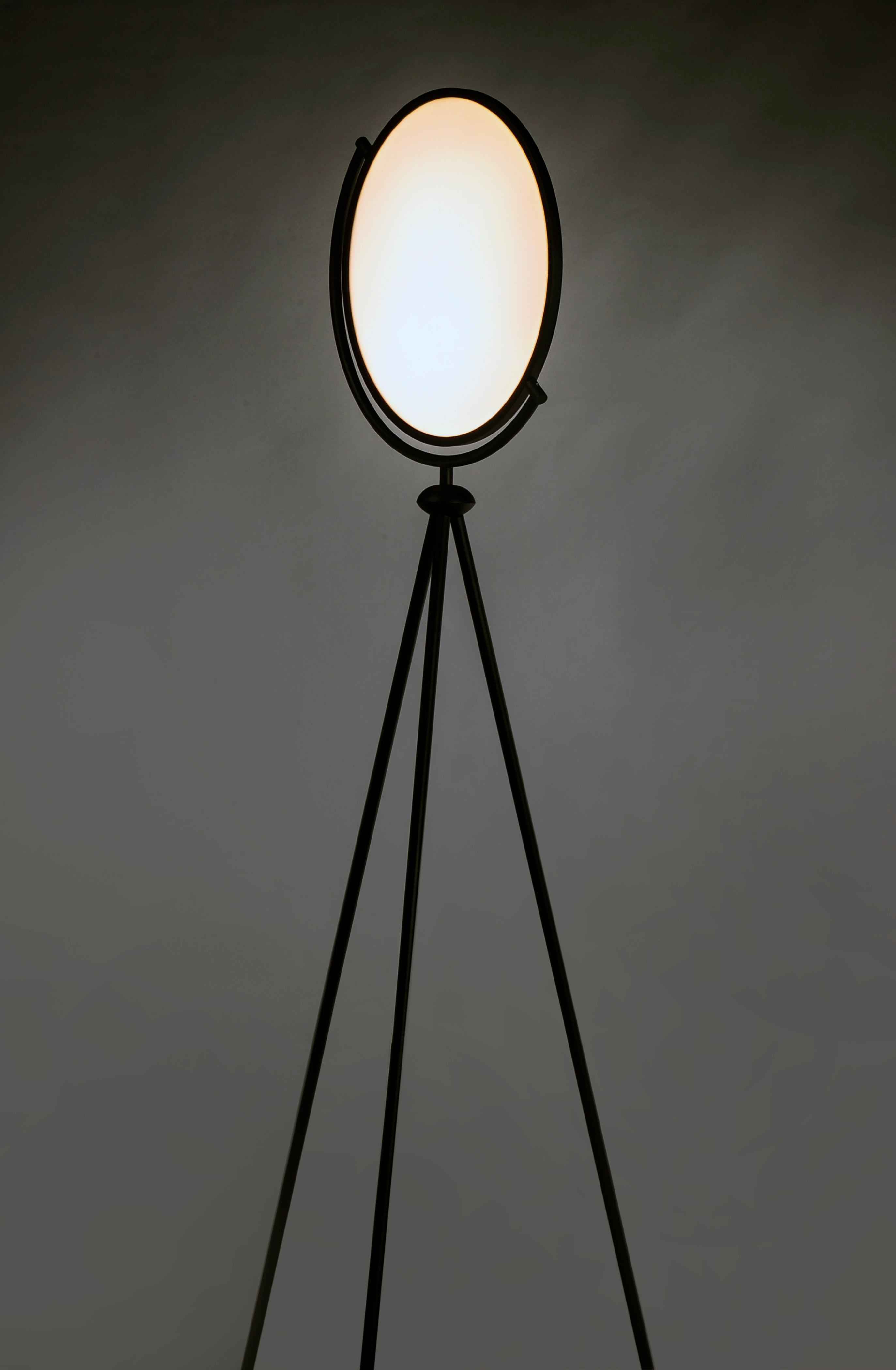 Paddle-Floor Lamp by ET2