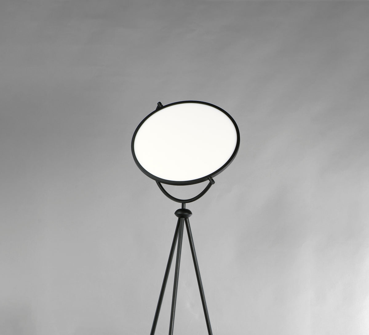 Paddle-Floor Lamp by ET2