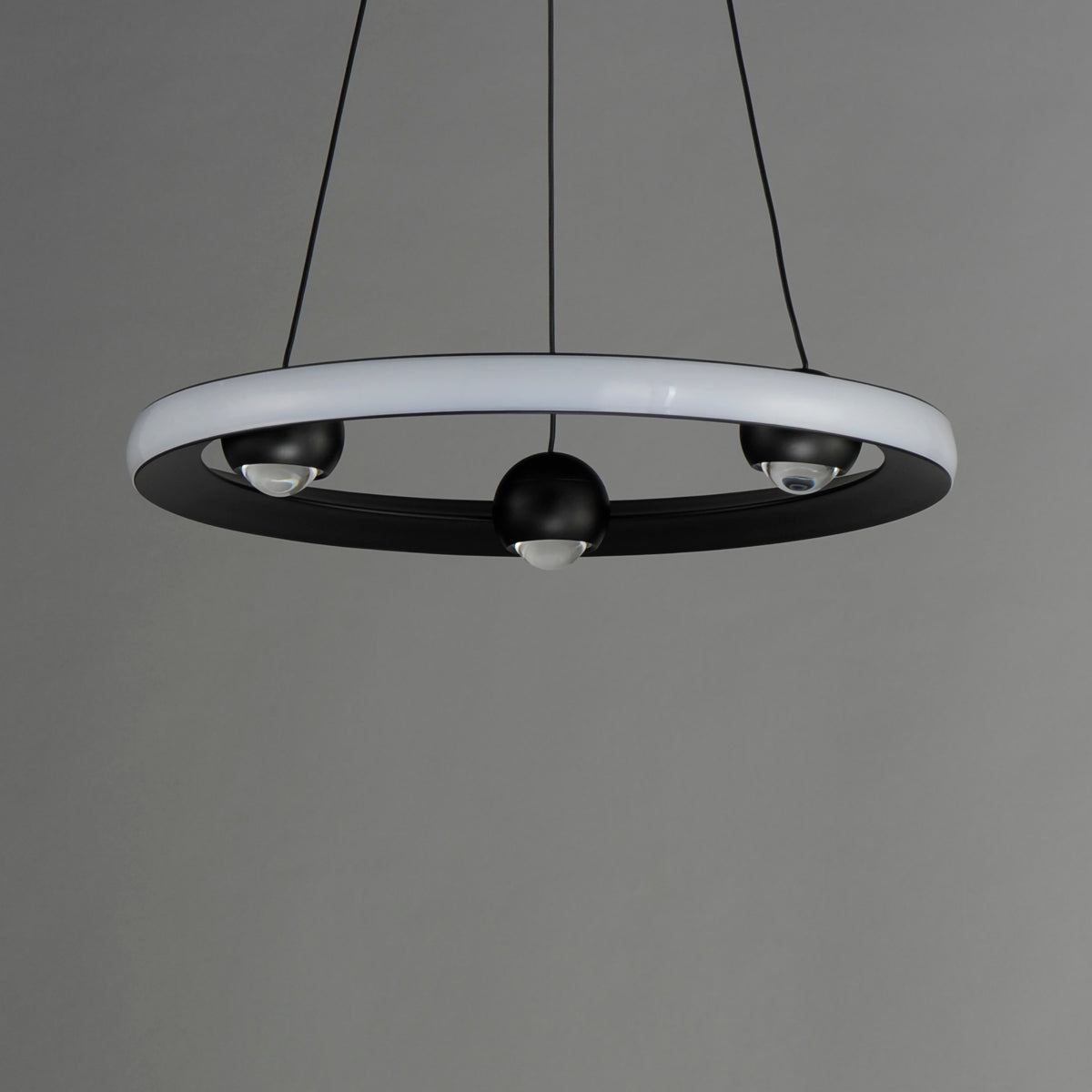 Nodes-Ring Pendant by ET2