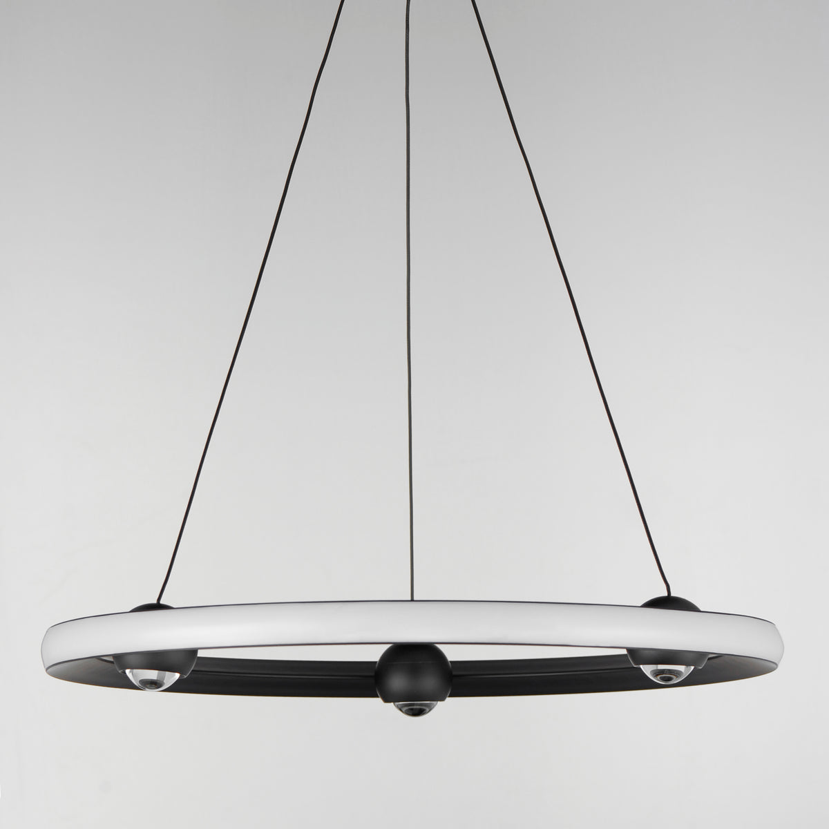 Nodes-Ring Pendant by ET2