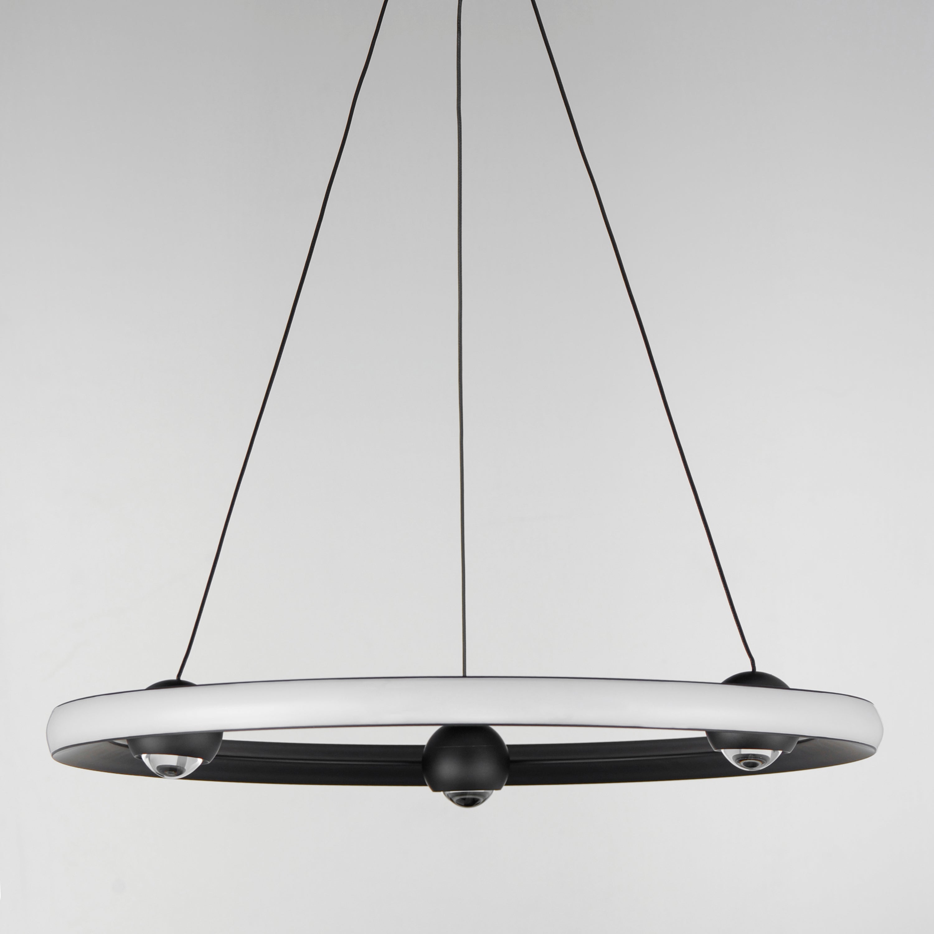 Nodes-Ring Pendant by ET2