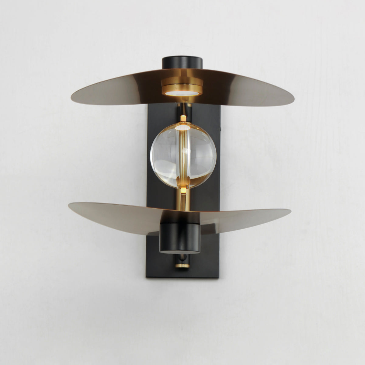 Pearl-Wall Sconce by ET2