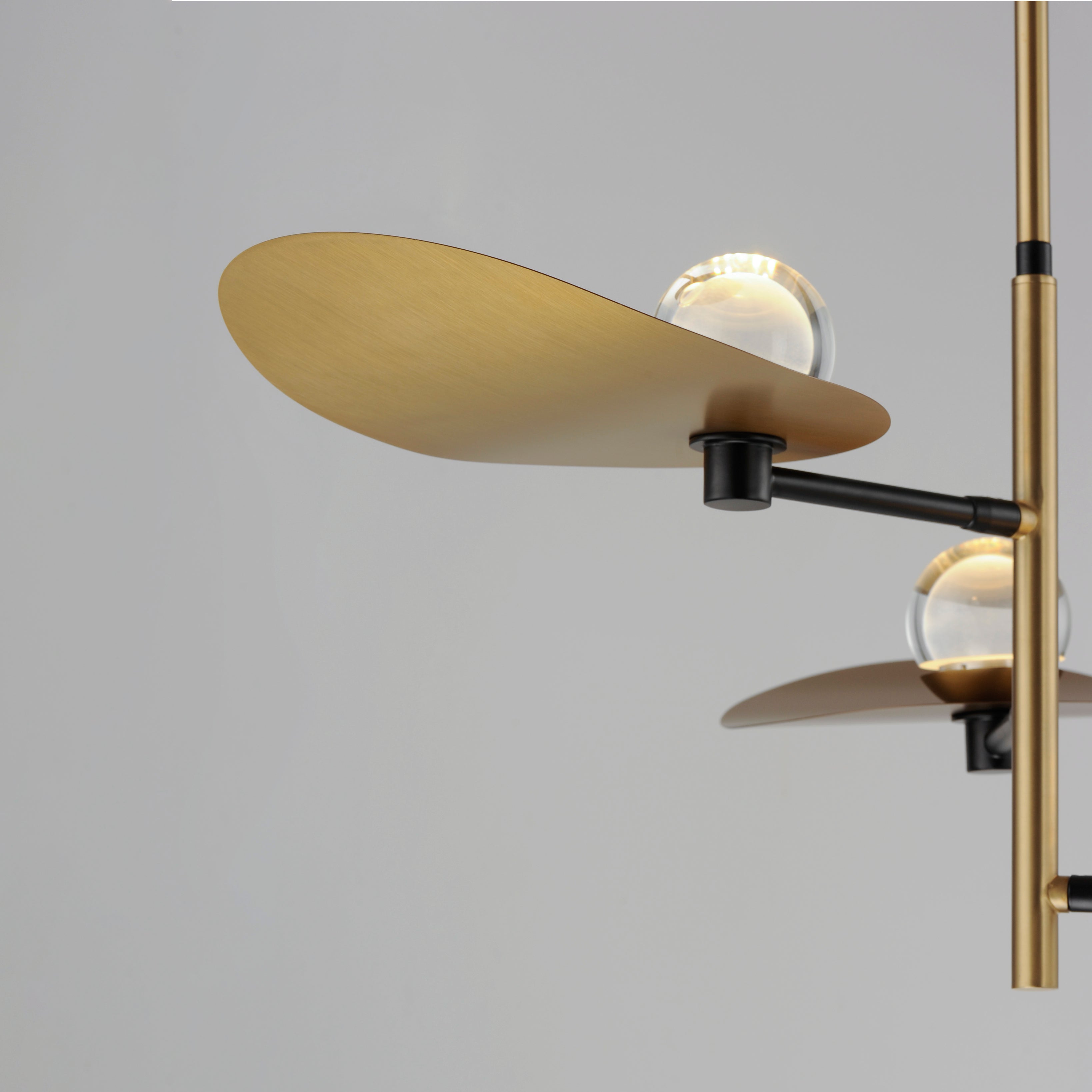 Pearl-Suspension Pendant by ET2