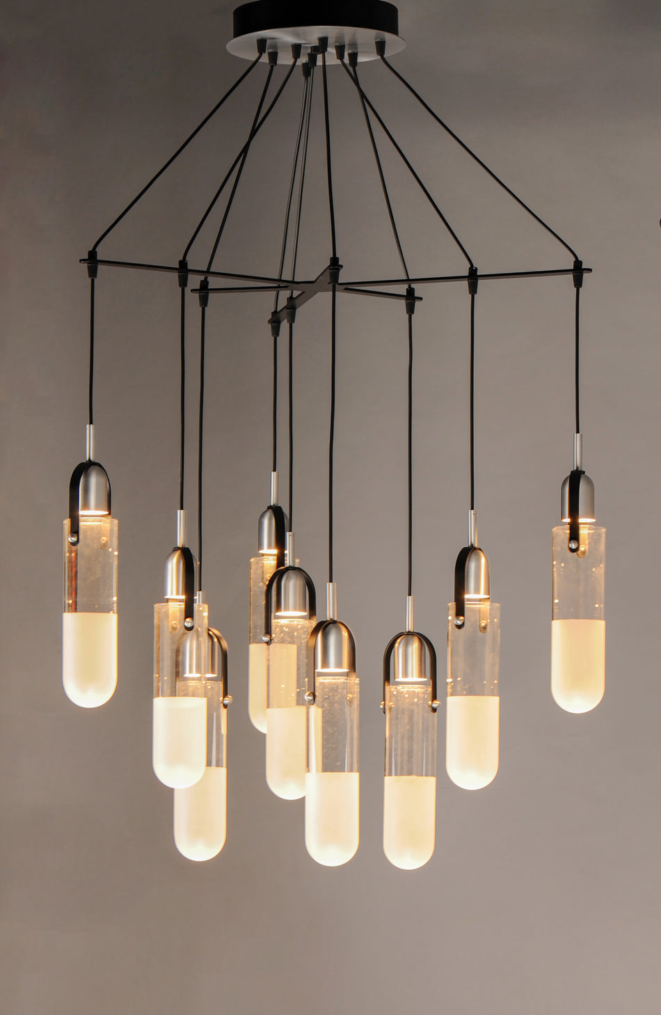 Capsule - Disc-Multi-Light Pendant by ET2