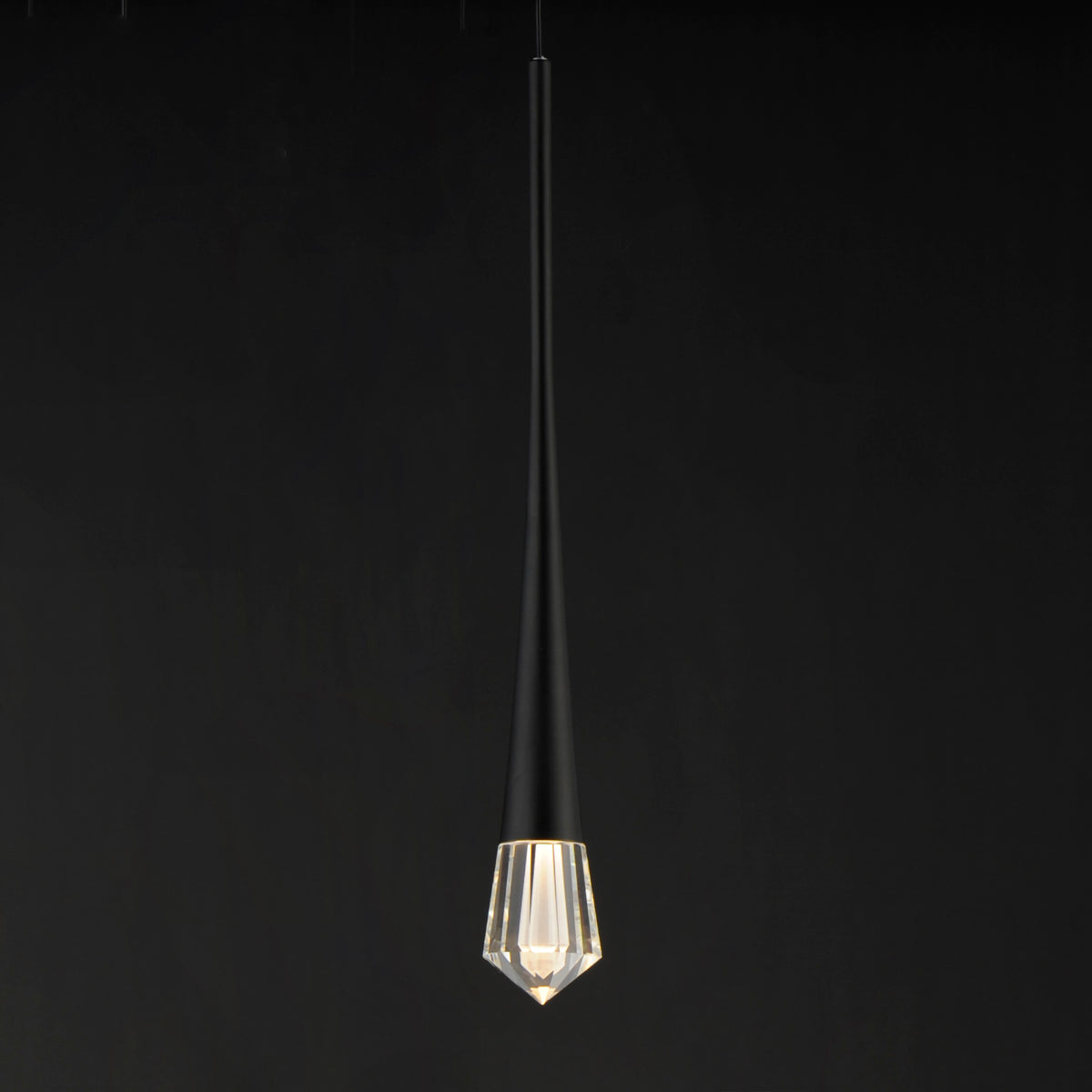 Pierce-Single Pendant by ET2